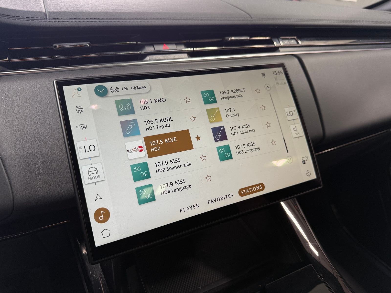 Thumbnail: 2024 Land Rover Range Rover Sport - 3