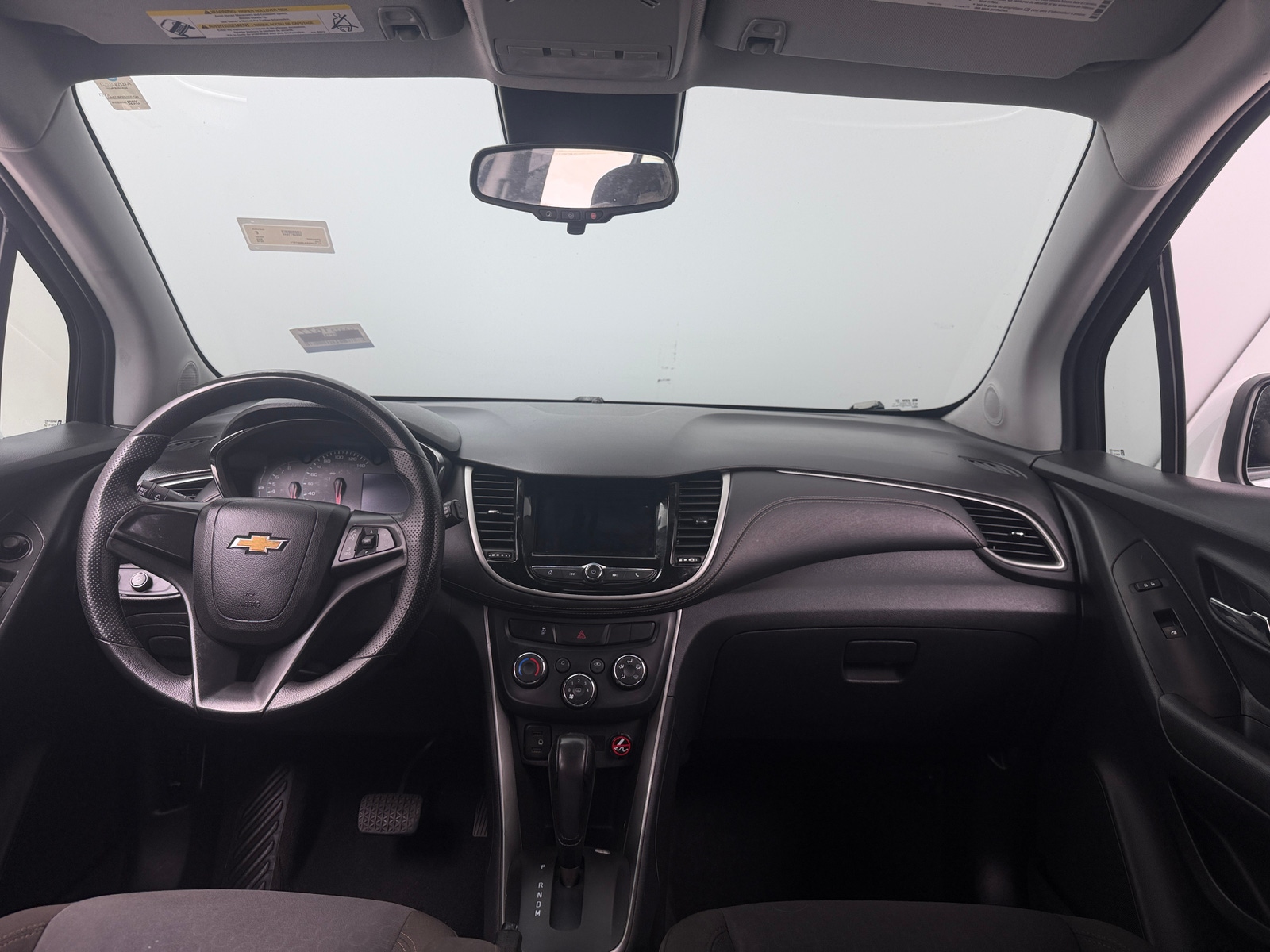 Thumbnail: 2018 Chevrolet Trax - 3