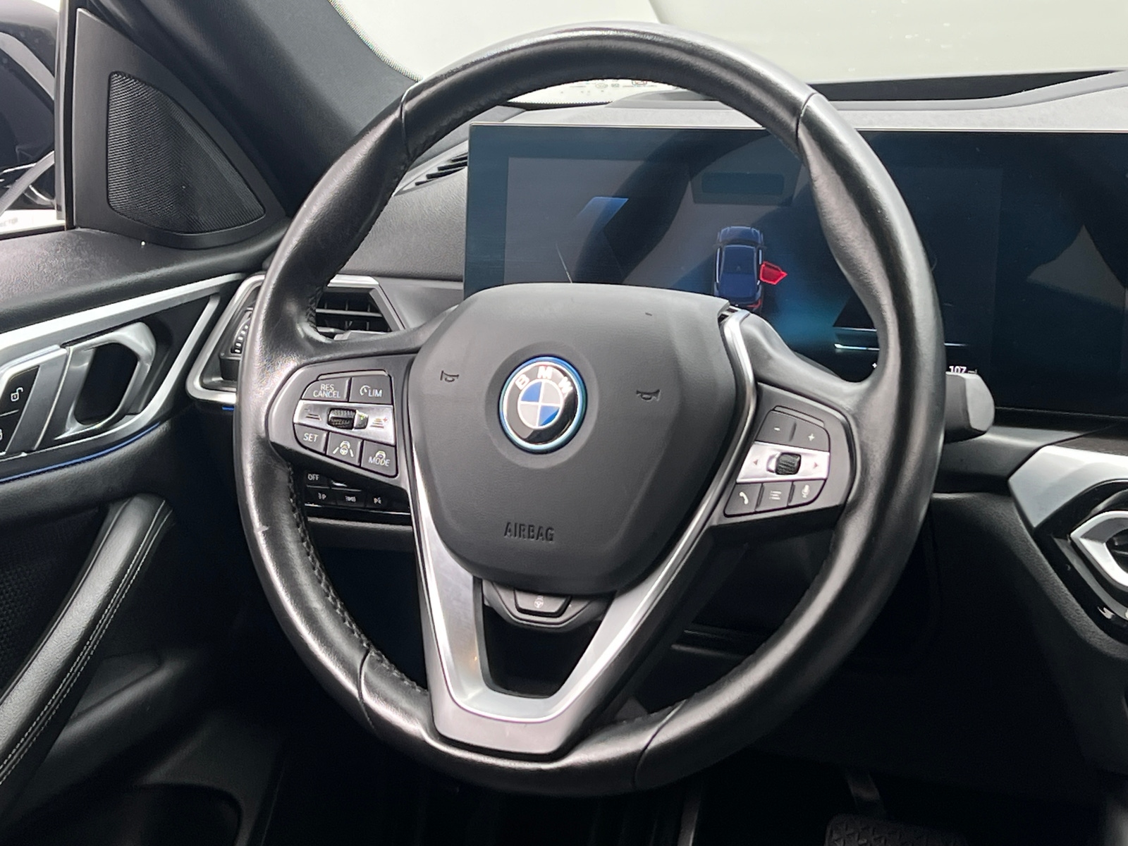 Thumbnail: 2023 BMW i4 - 4