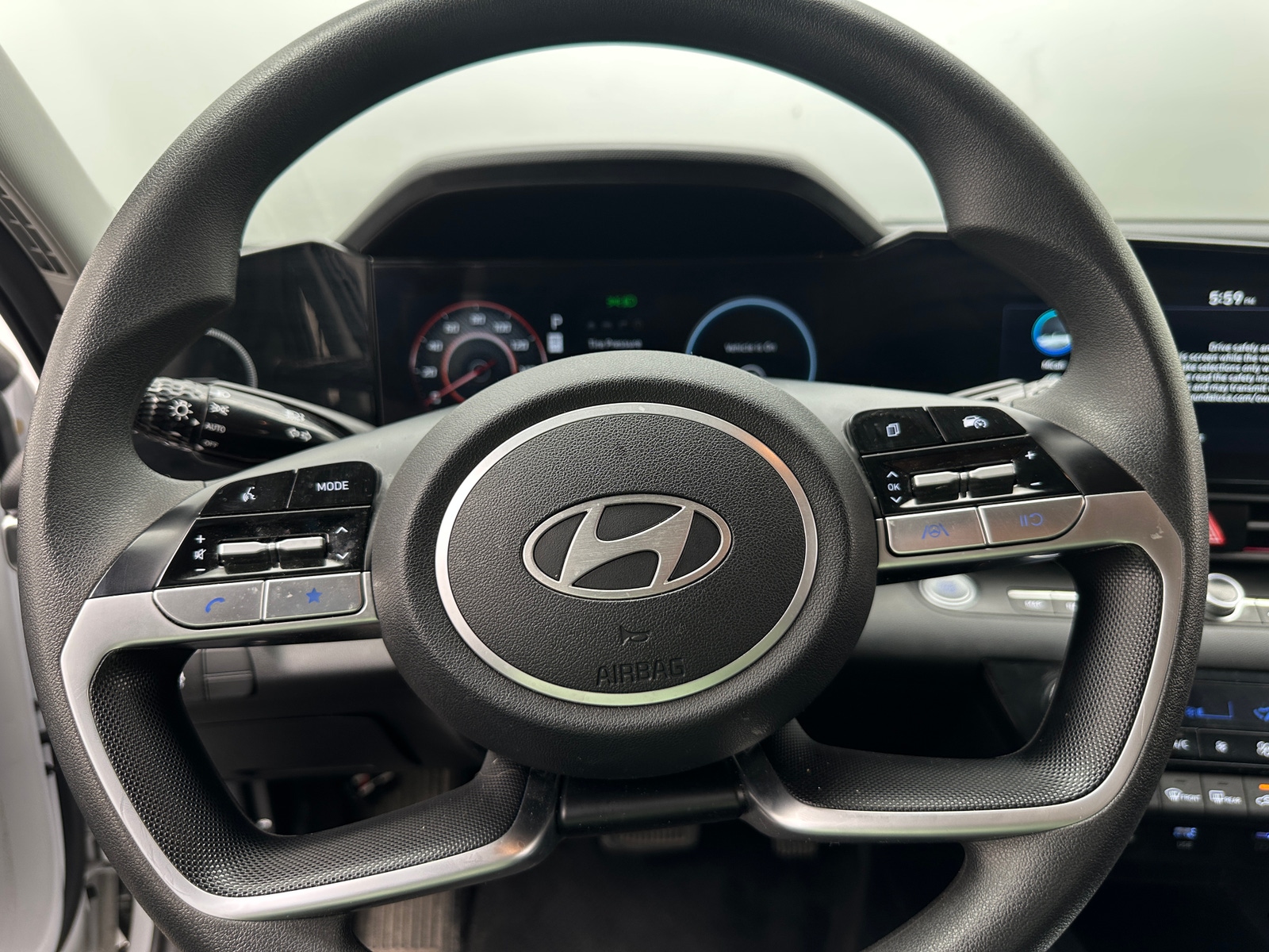 Thumbnail: 2024 Hyundai Elantra - 5