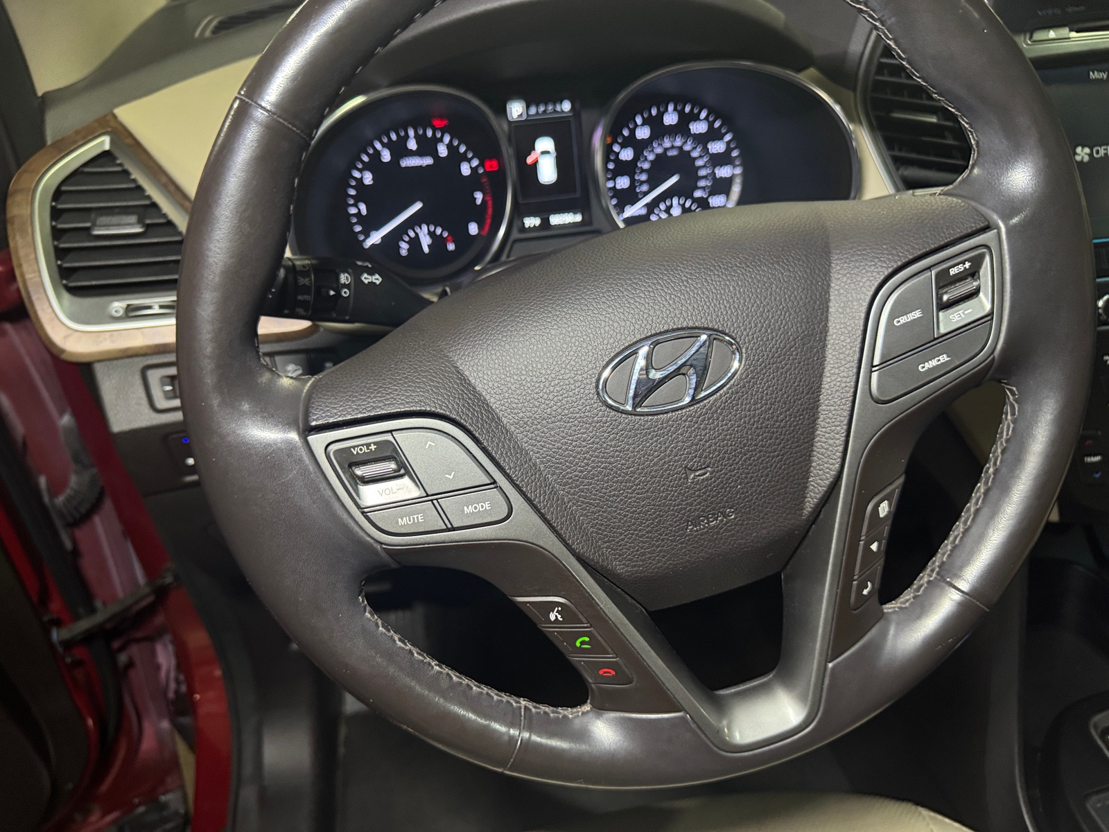 Thumbnail: 2018 Hyundai Santa Fe - 4