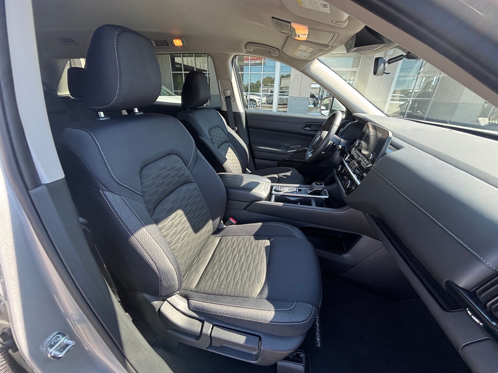 Thumbnail: 2025 Nissan Pathfinder - 2