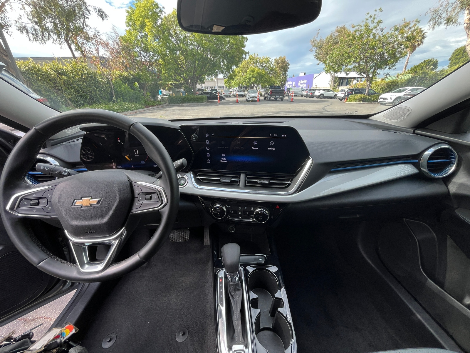 Thumbnail: 2025 Chevrolet Trax - 3