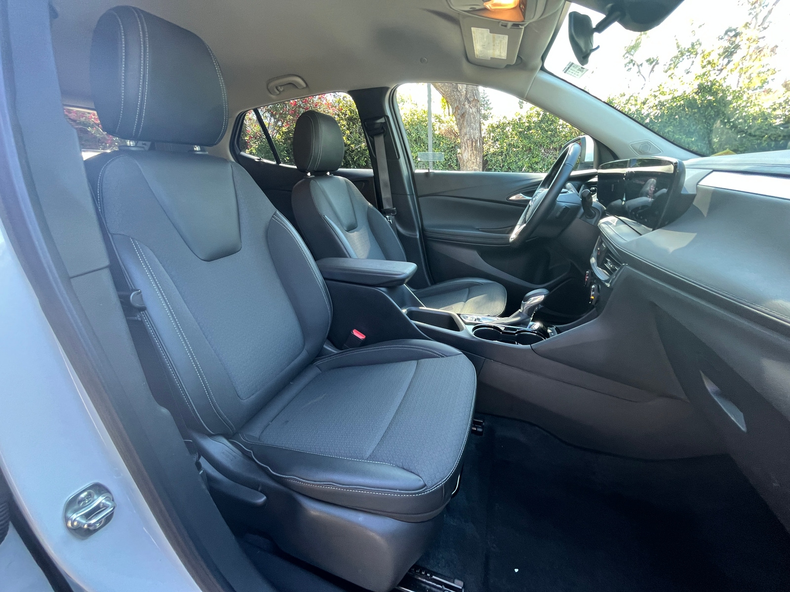 Thumbnail: 2025 Buick Encore GX - 2