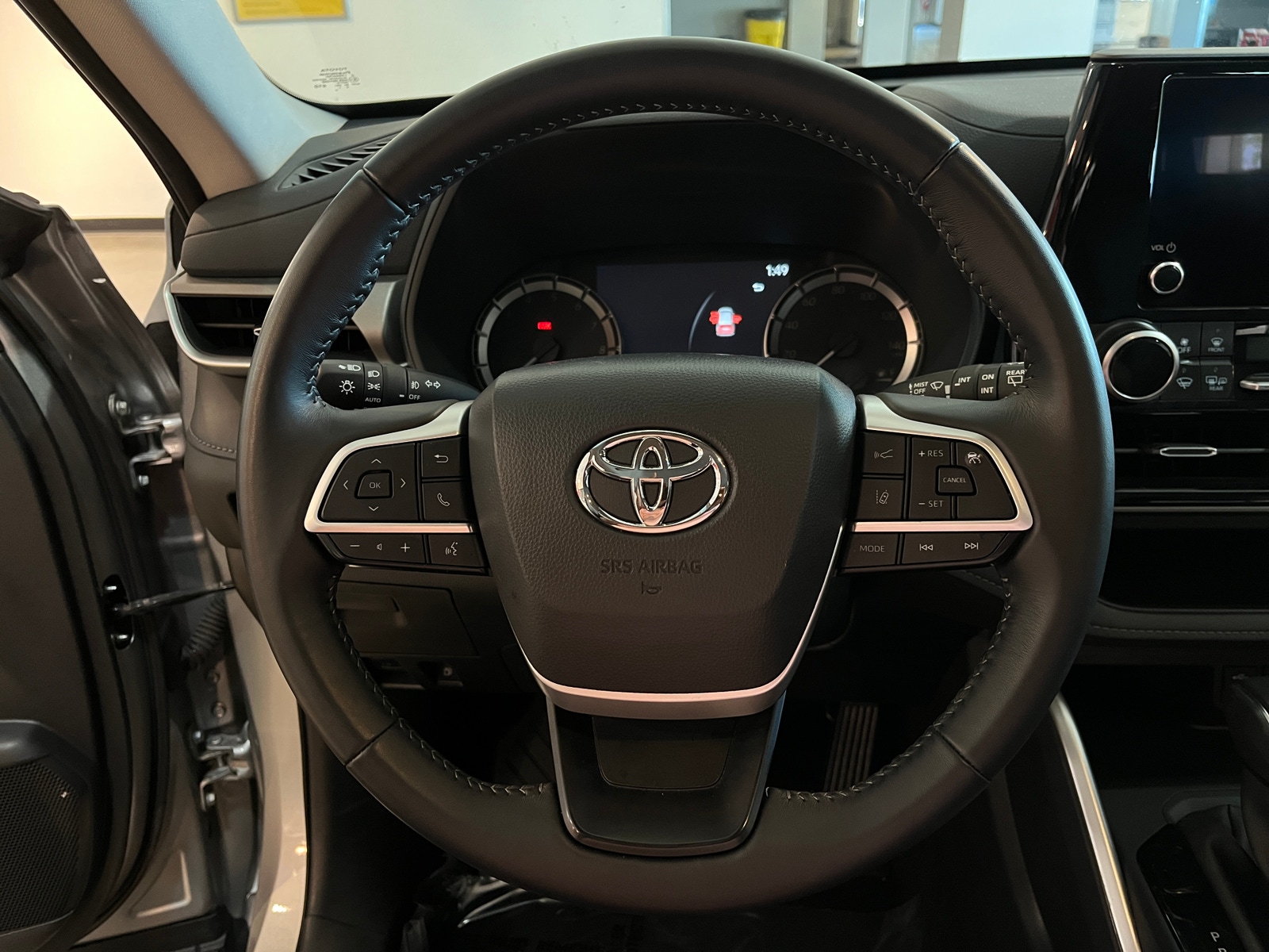 Thumbnail: 2025 Toyota Highlander - 5
