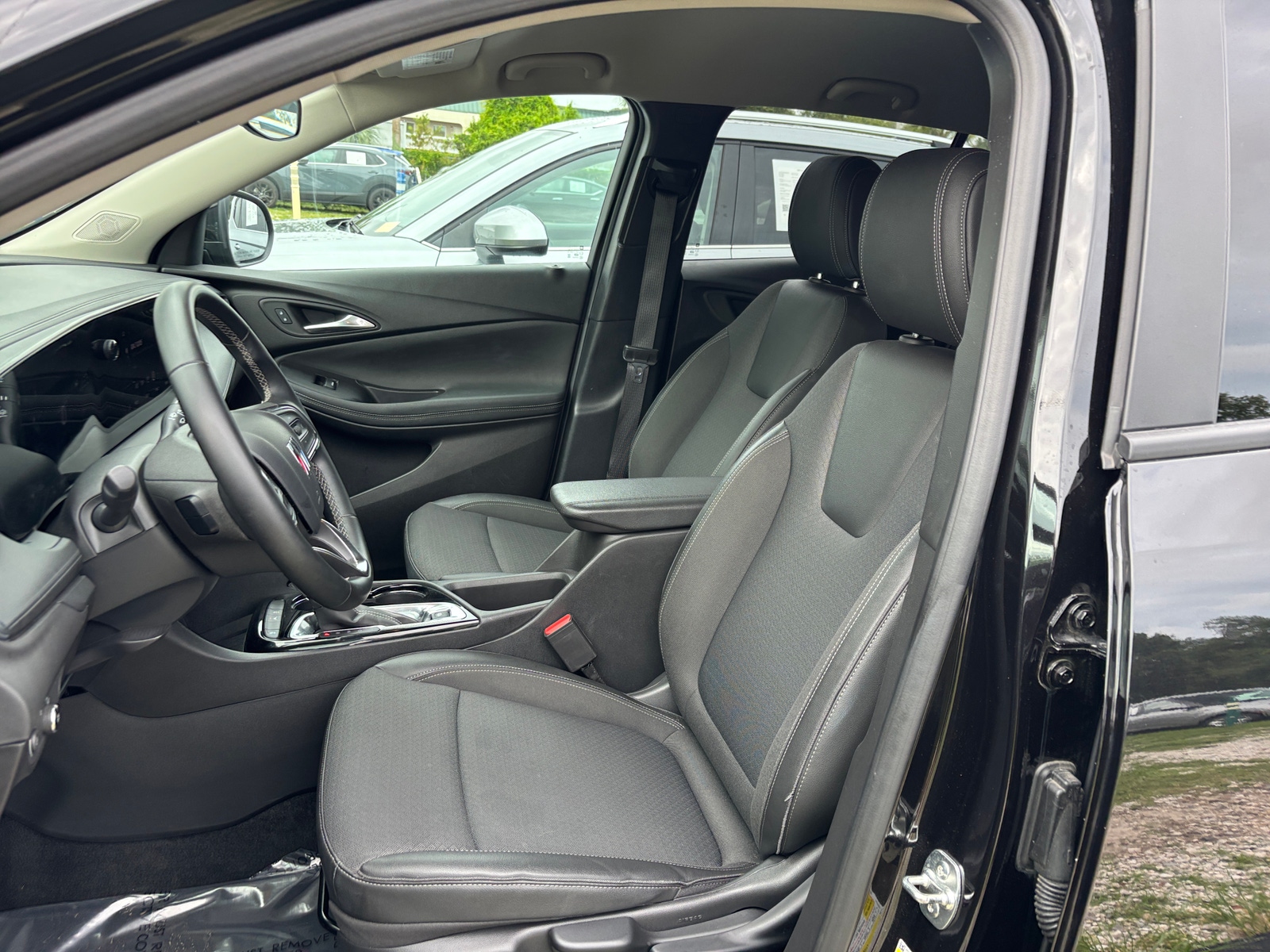 Thumbnail: 2025 Buick Encore GX - 2