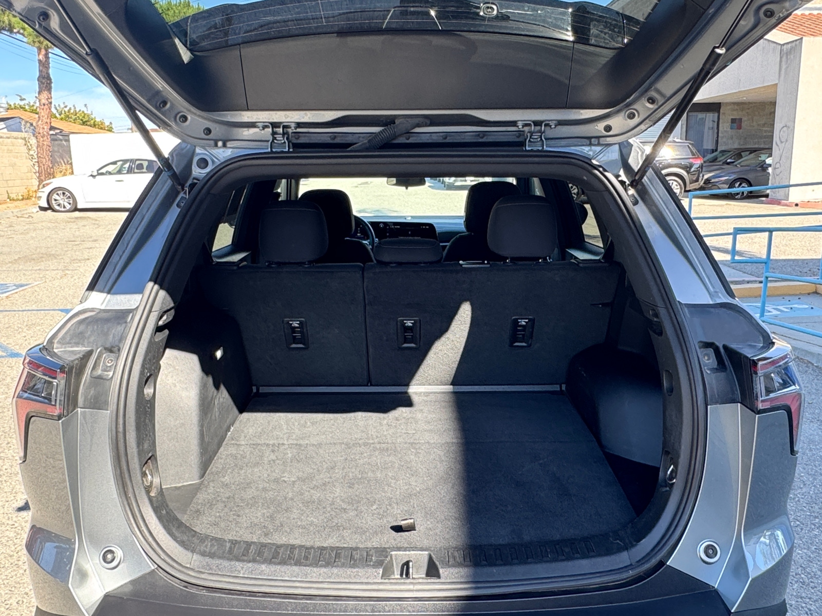 Thumbnail: 2025 Chevrolet Equinox - 6