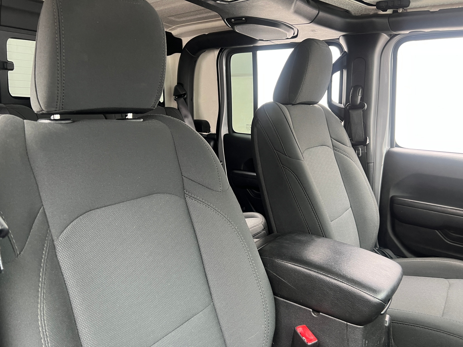 Thumbnail: 2020 Jeep Gladiator - 2