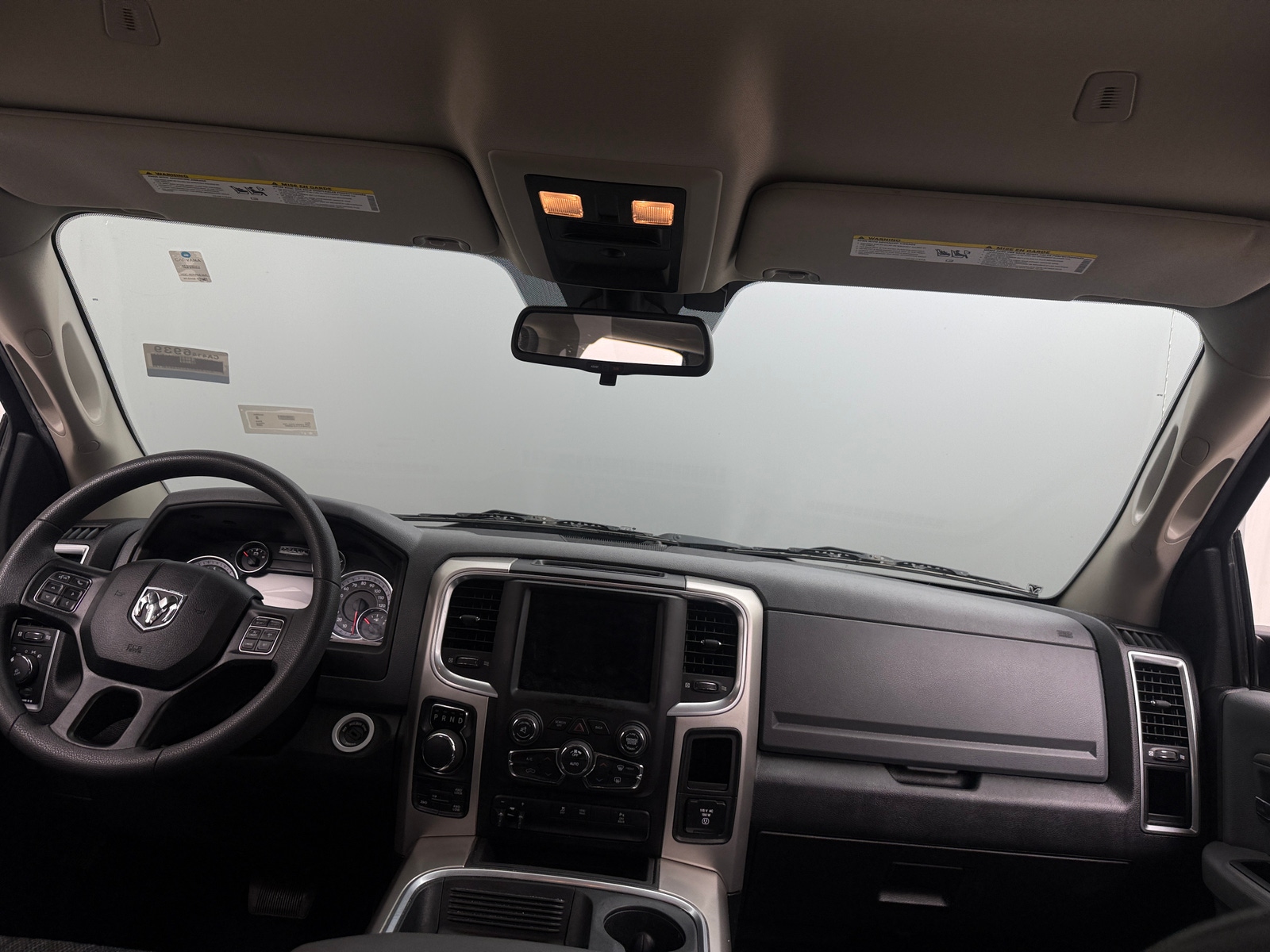 Thumbnail: 2020 RAM 1500 Classic - 3