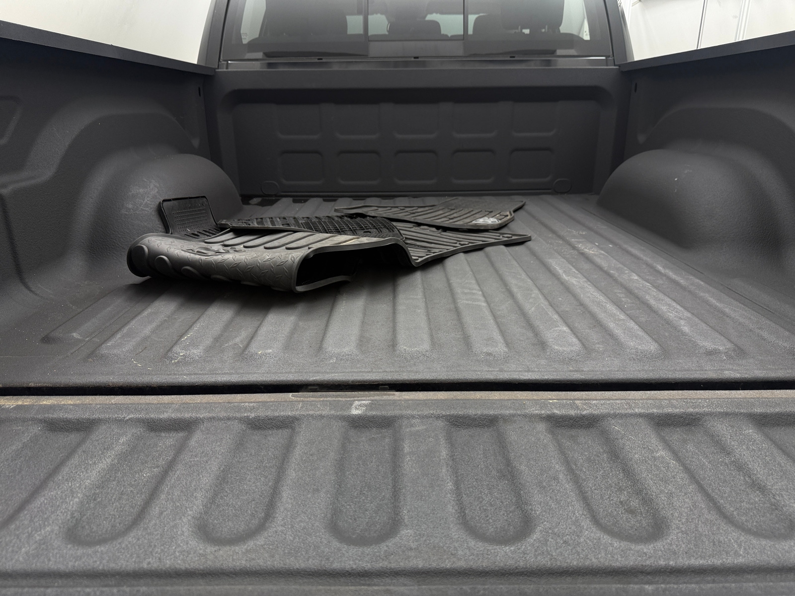 Thumbnail: 2020 RAM 1500 Classic - 7