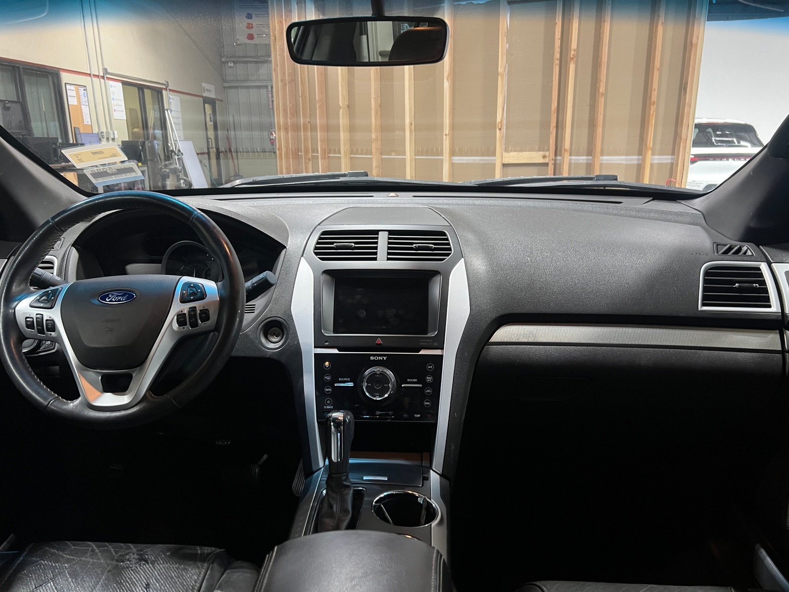 Thumbnail: 2014 Ford Explorer - 2