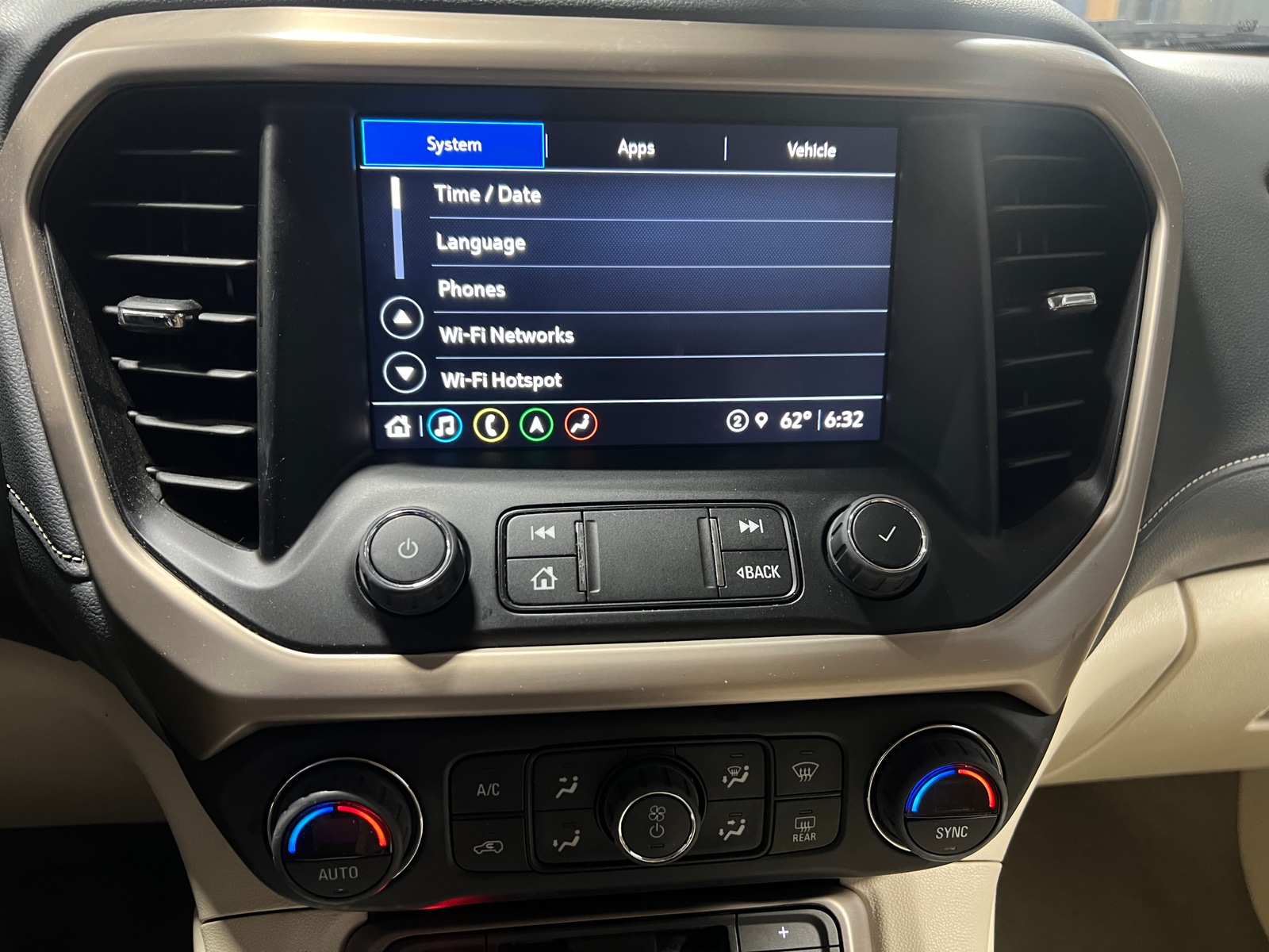 Thumbnail: 2023 GMC Acadia - 3