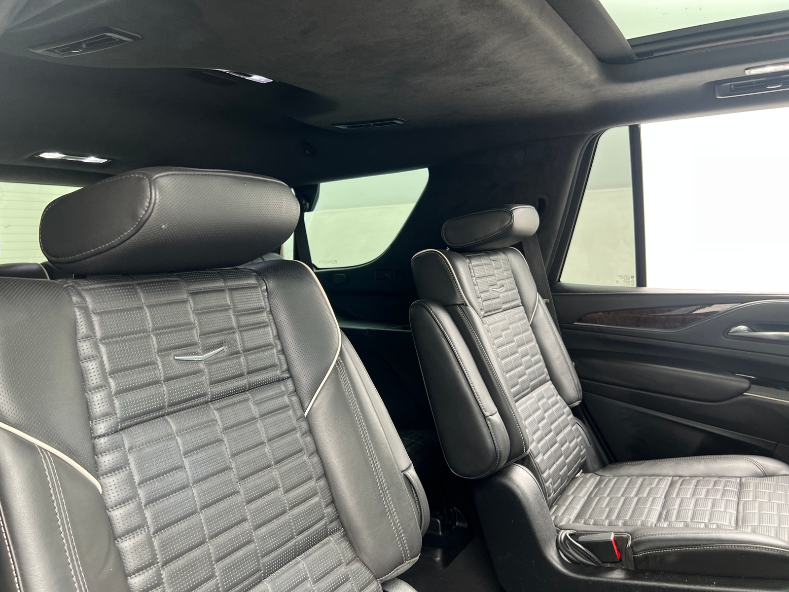 Thumbnail: 2021 Cadillac Escalade - 5