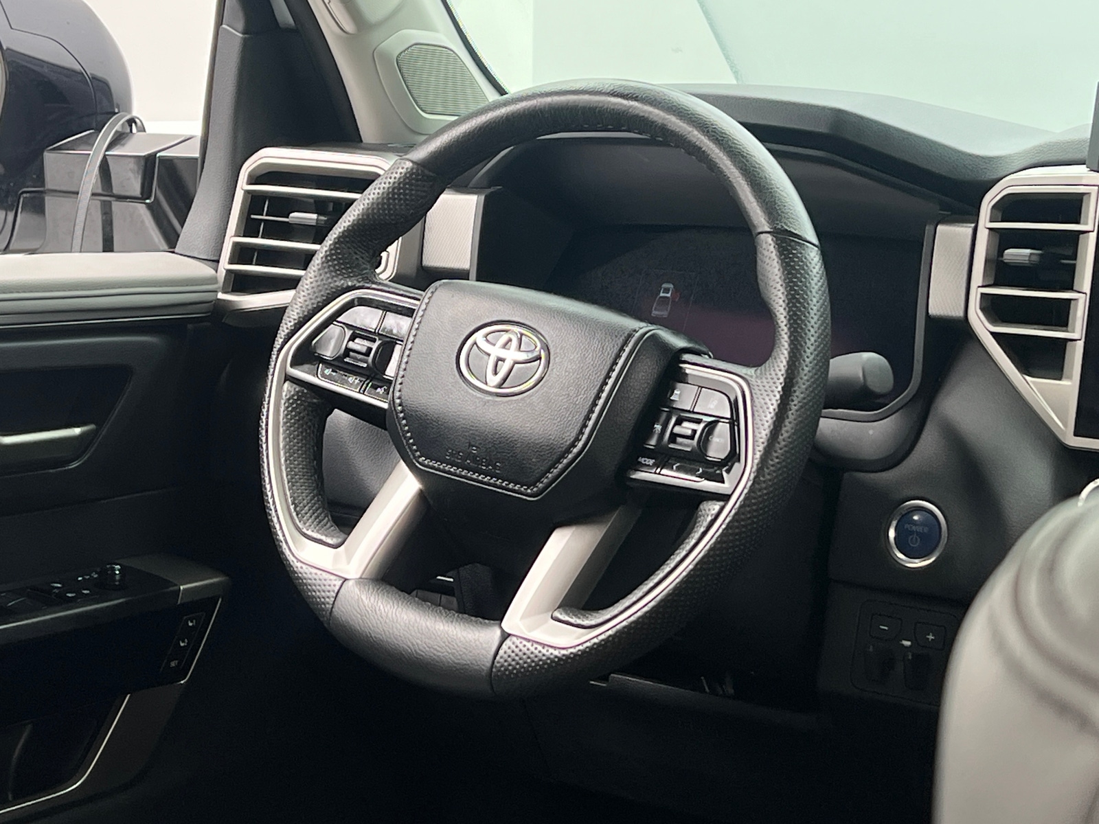 Thumbnail: 2024 Toyota Tundra - 4
