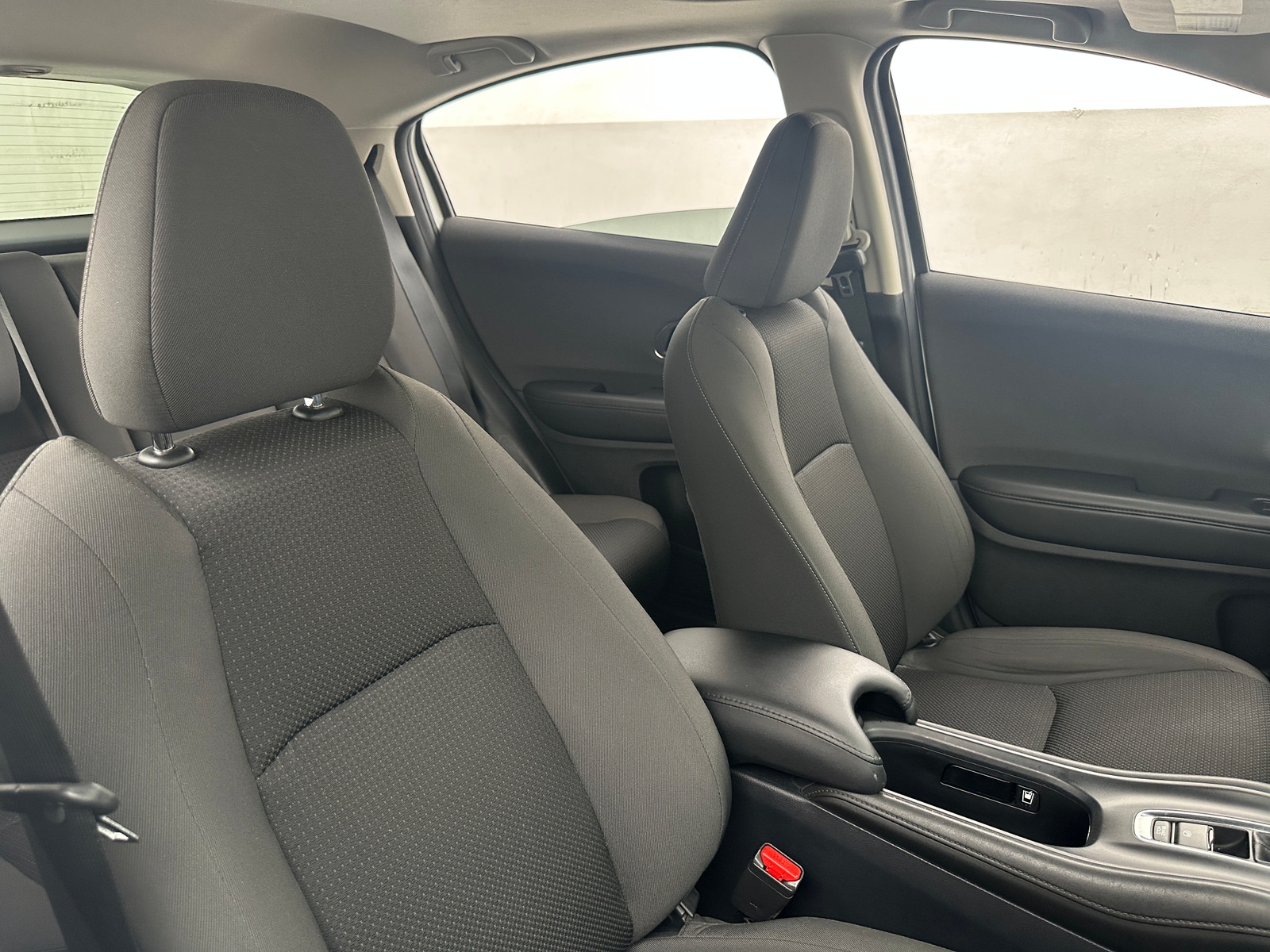 Thumbnail: 2022 Honda HR-V - 2