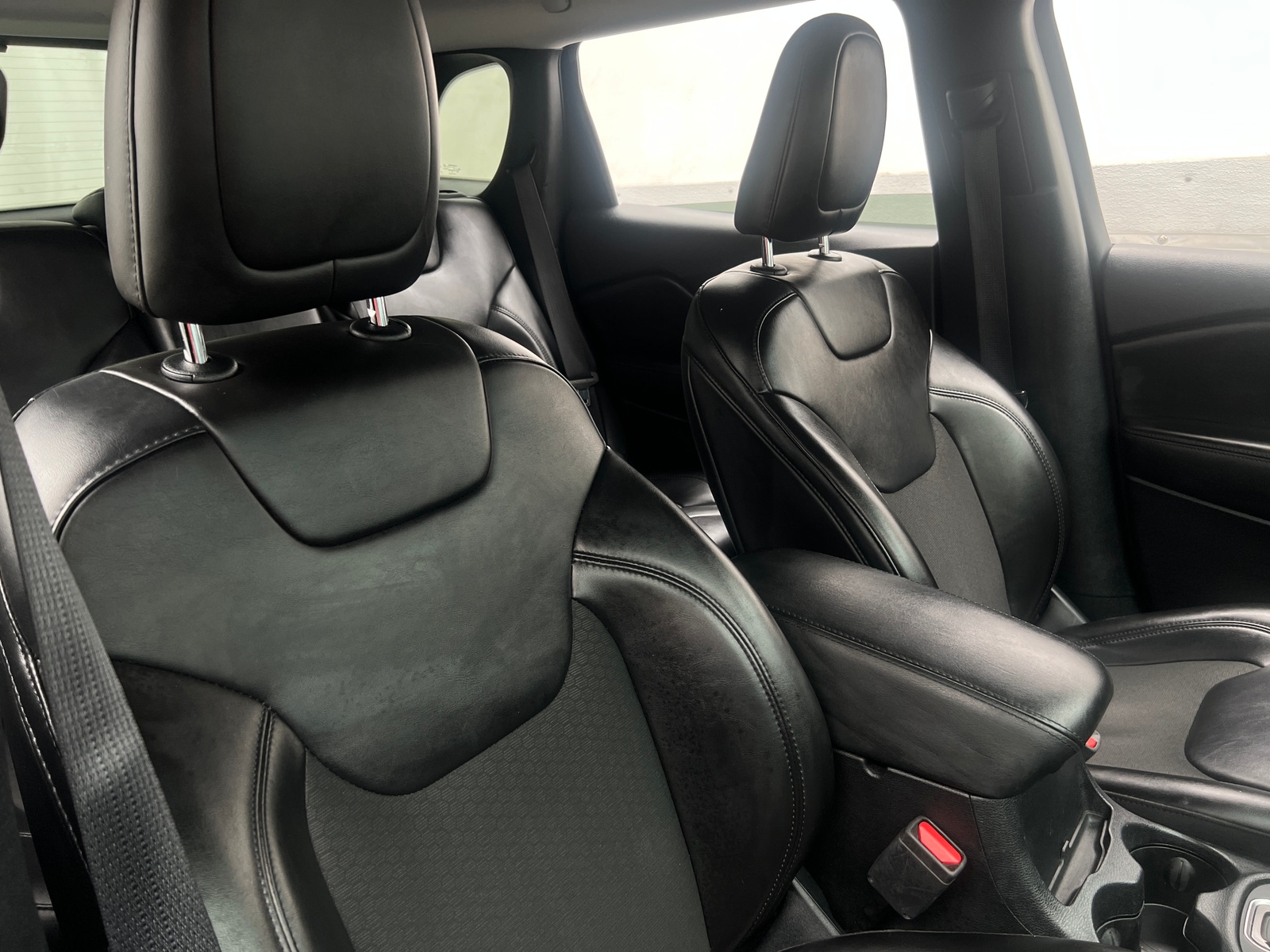 Thumbnail: 2020 Jeep Cherokee - 2