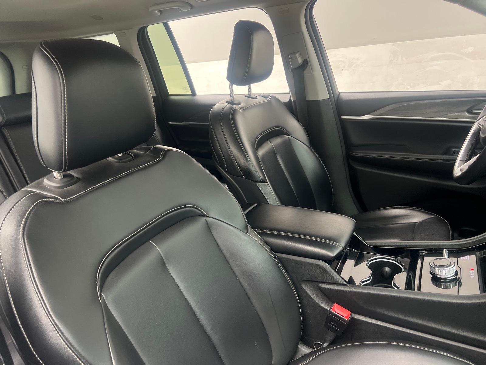 Thumbnail: 2023 Jeep Grand Cherokee - 2