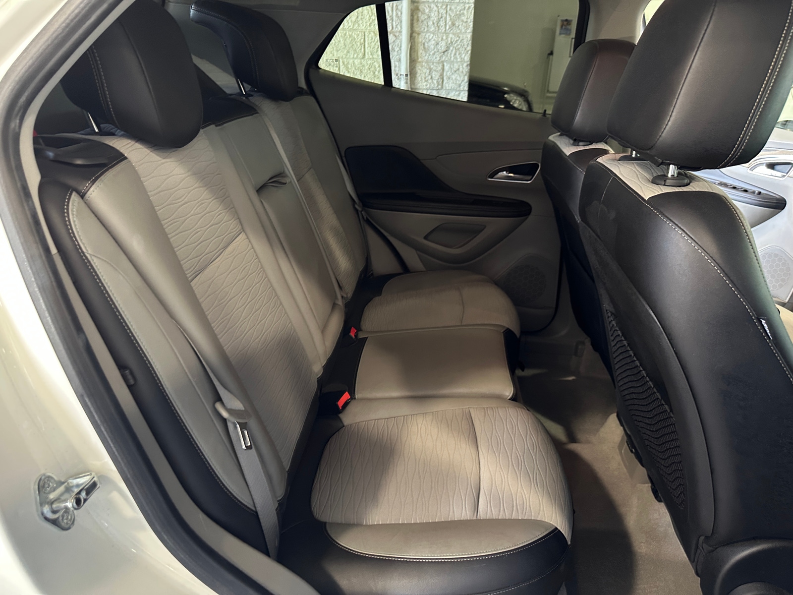 Thumbnail: 2015 Buick Encore - 6