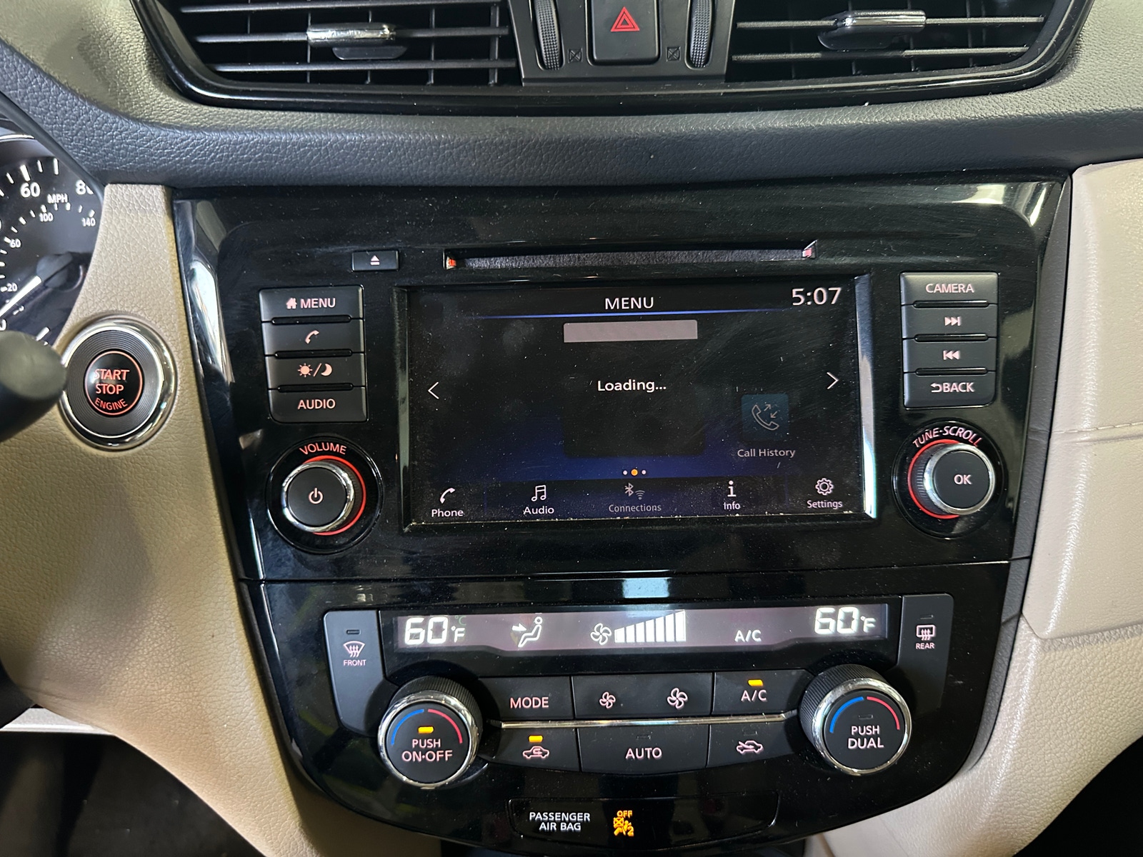 Thumbnail: 2018 Nissan Rogue - 4