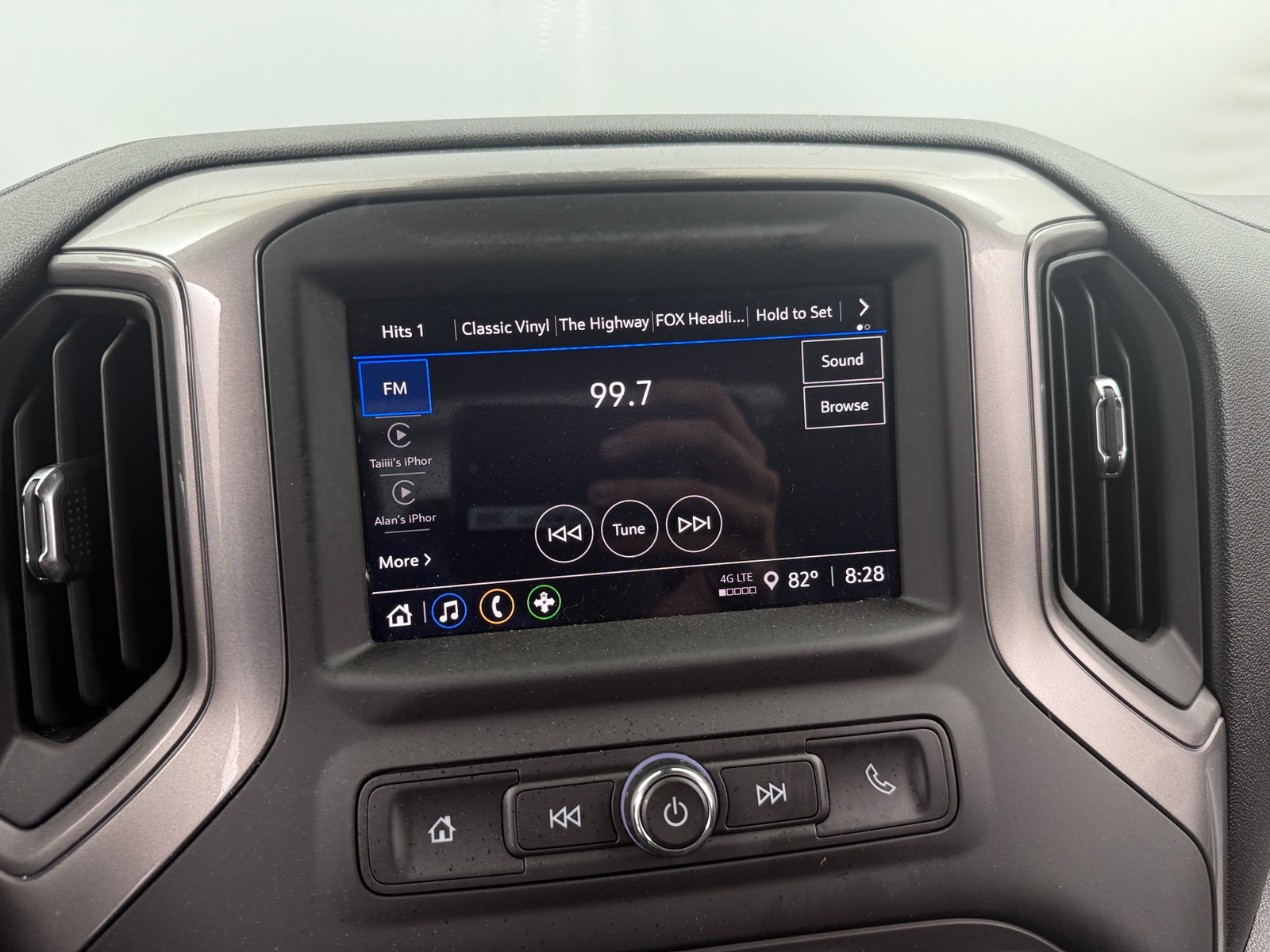 Thumbnail: 2025 Chevrolet Silverado 2500 - 4