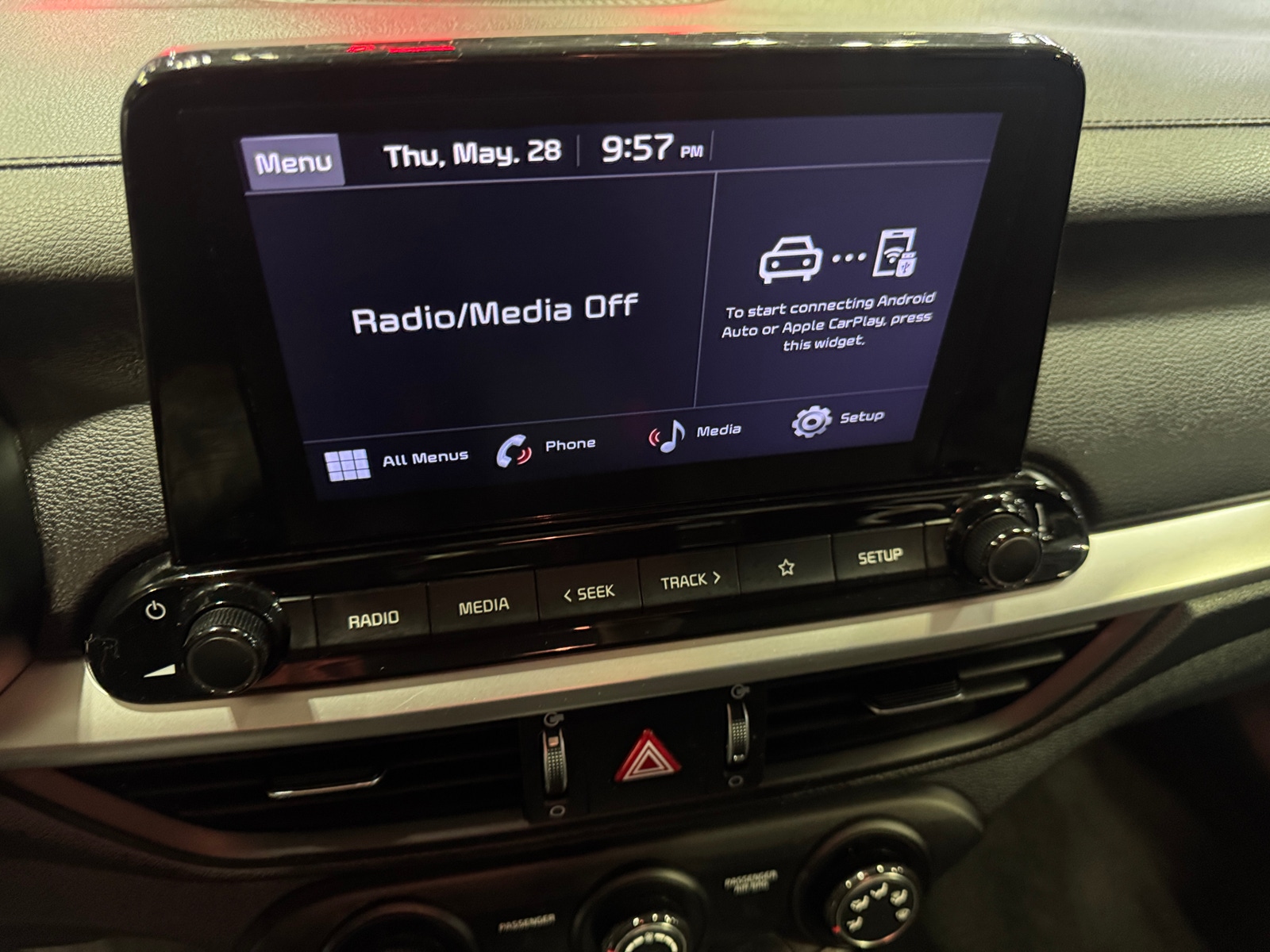 Thumbnail: 2024 Kia Forte - 4