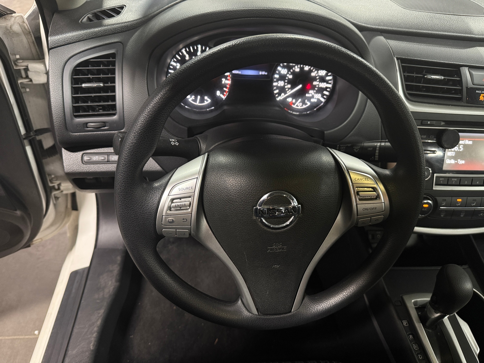 Thumbnail: 2016 Nissan Altima - 5