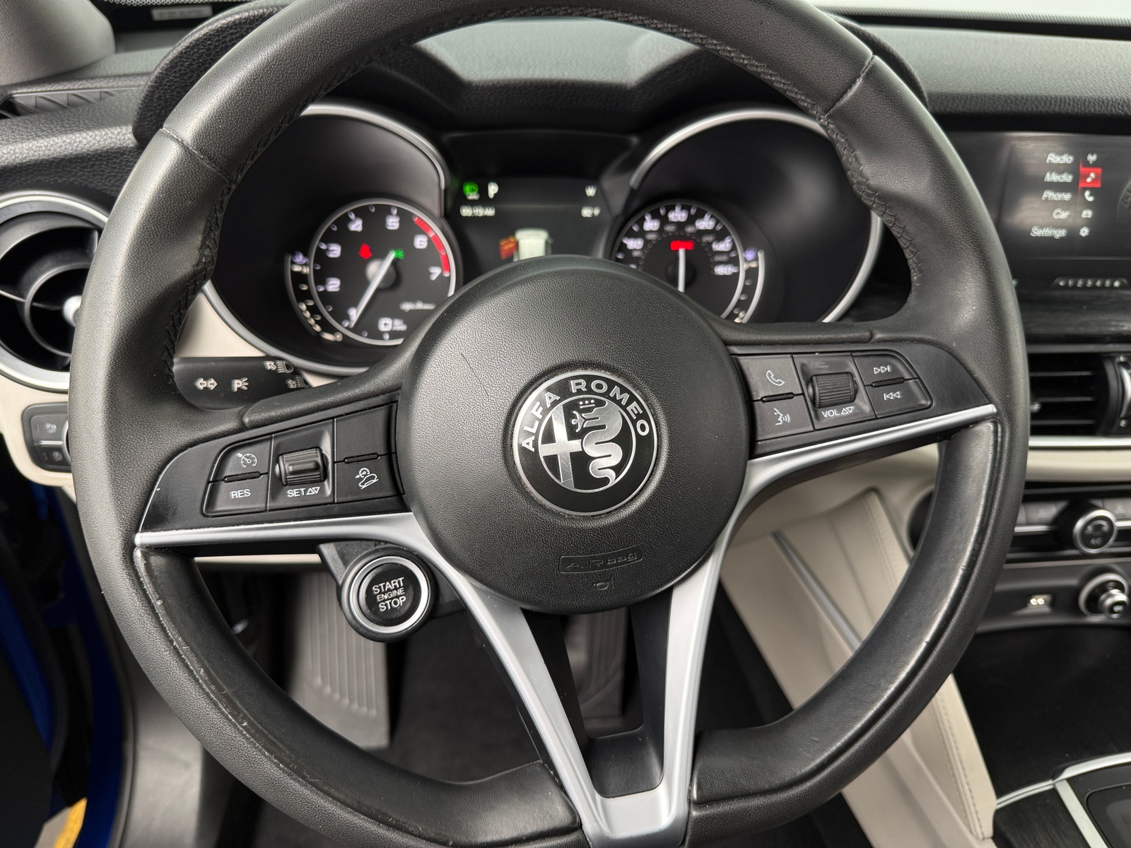 Thumbnail: 2019 Alfa Romeo Stelvio - 4
