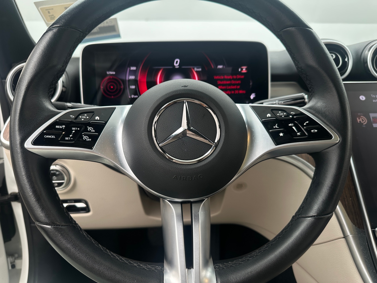 Thumbnail: 2025 Mercedes-Benz C-Class - 4