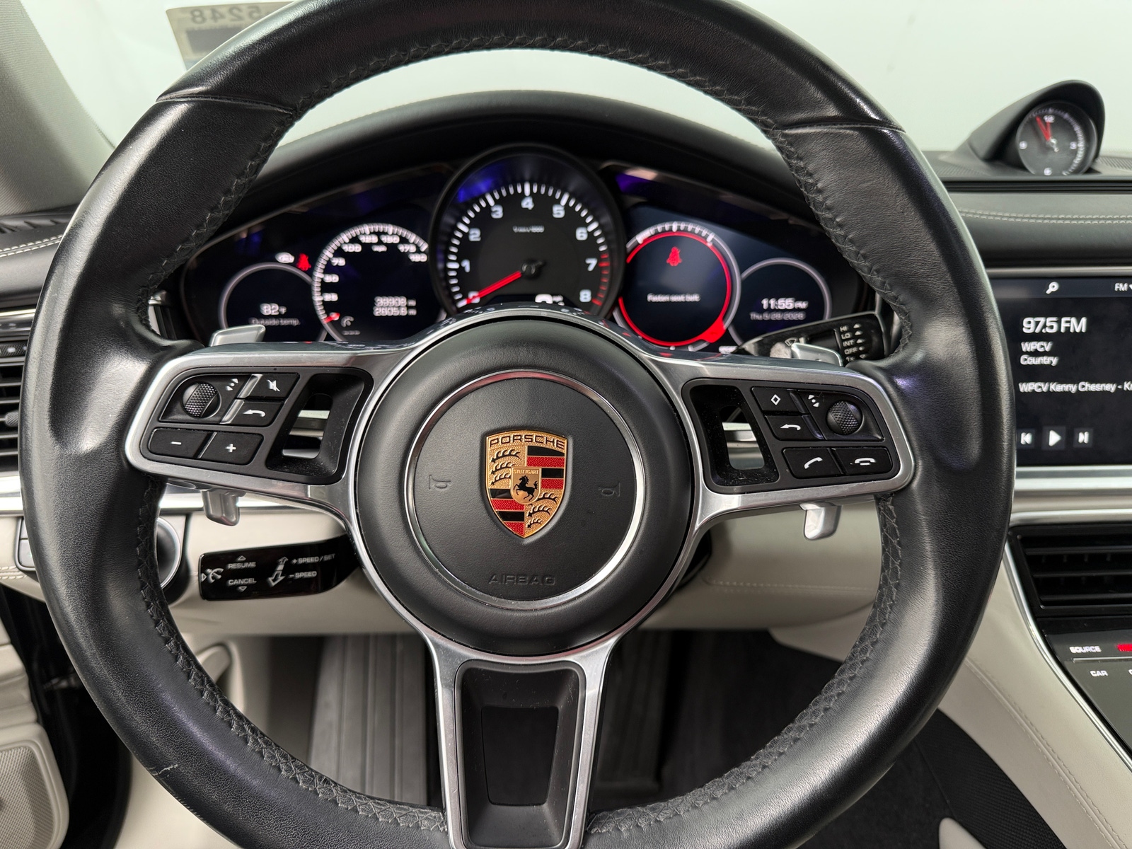 Thumbnail: 2018 Porsche Panamera - 4