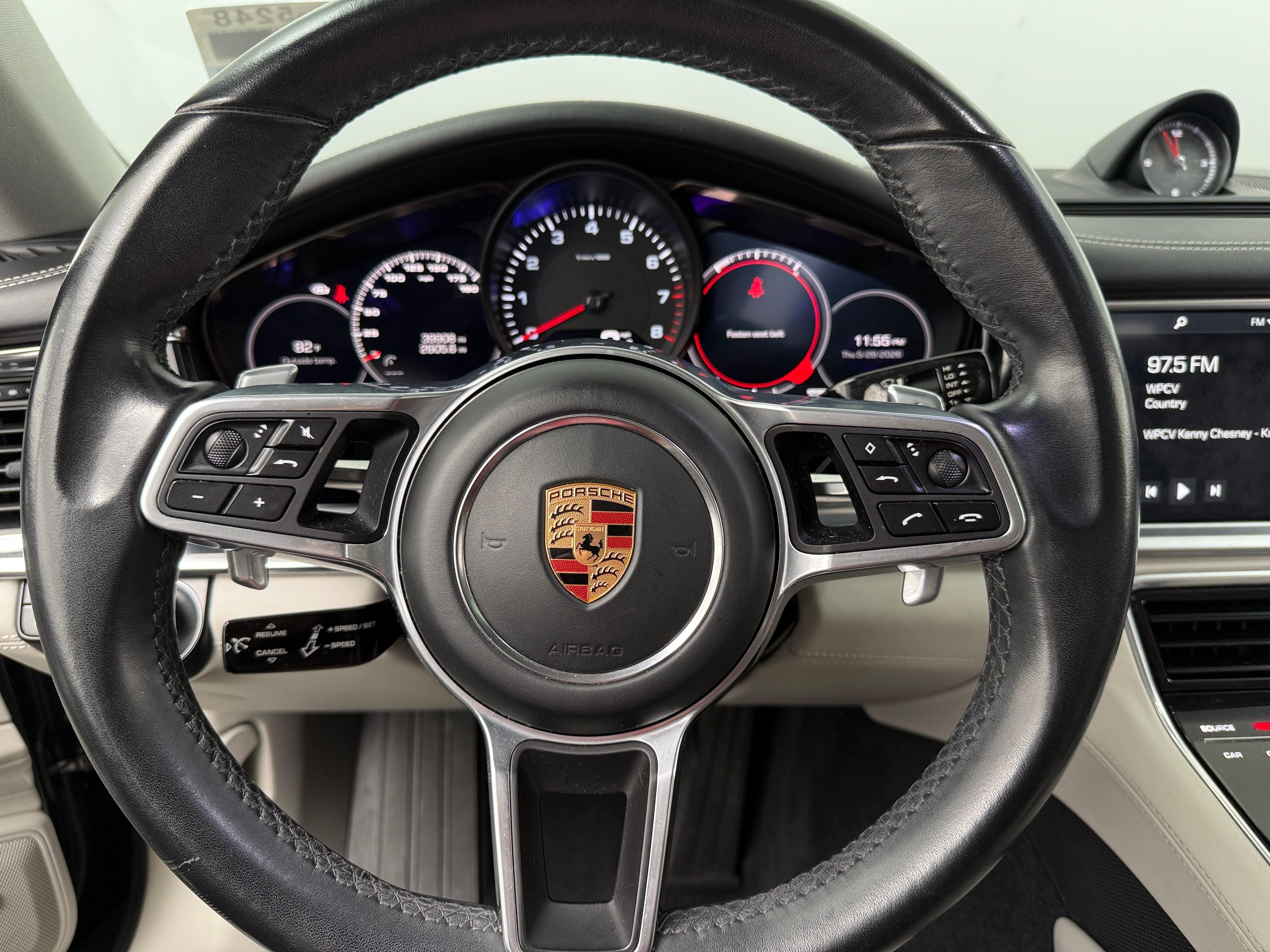 2018 Porsche Panamera