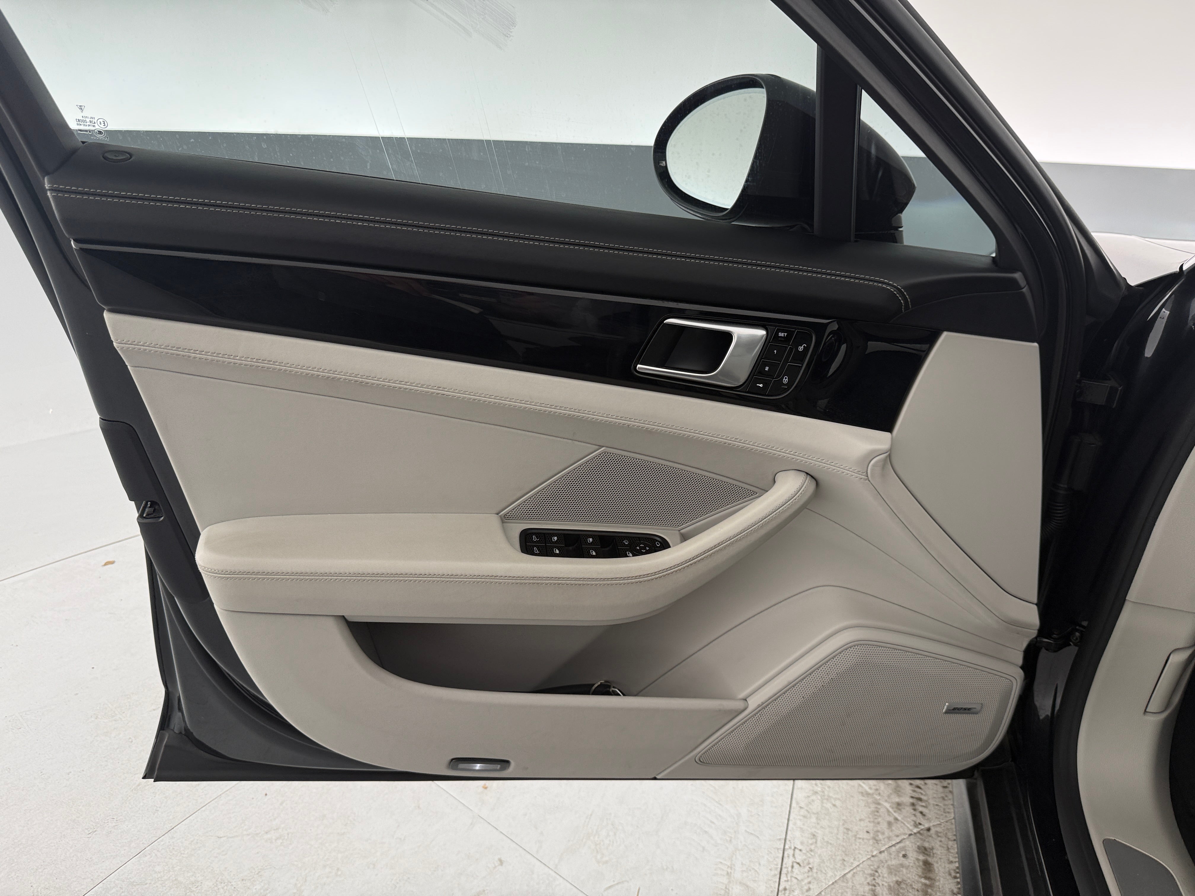 2018 Porsche Panamera 4 - Photo 7