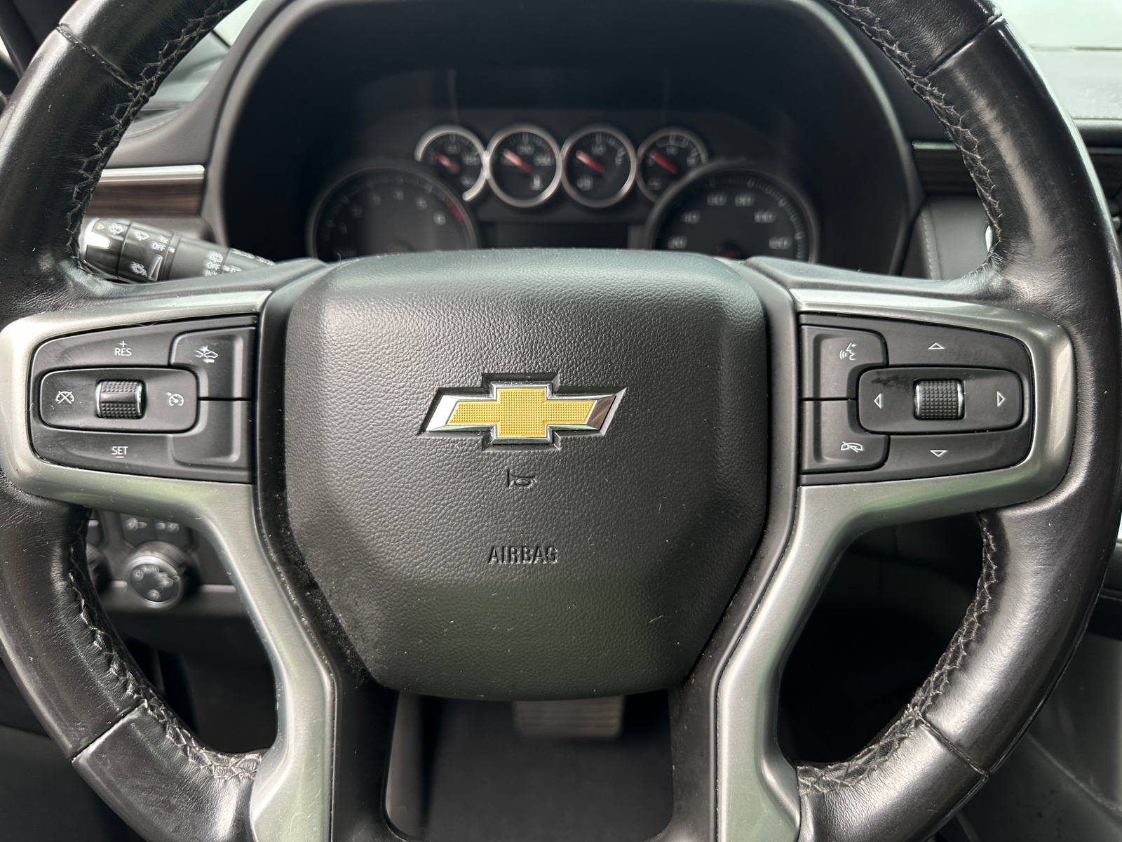 Thumbnail: 2022 Chevrolet Tahoe - 5