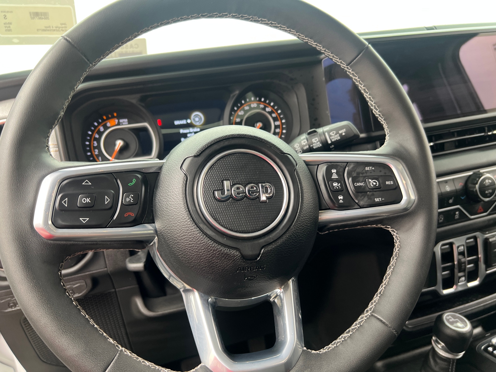 Thumbnail: 2025 Jeep Wrangler - 5