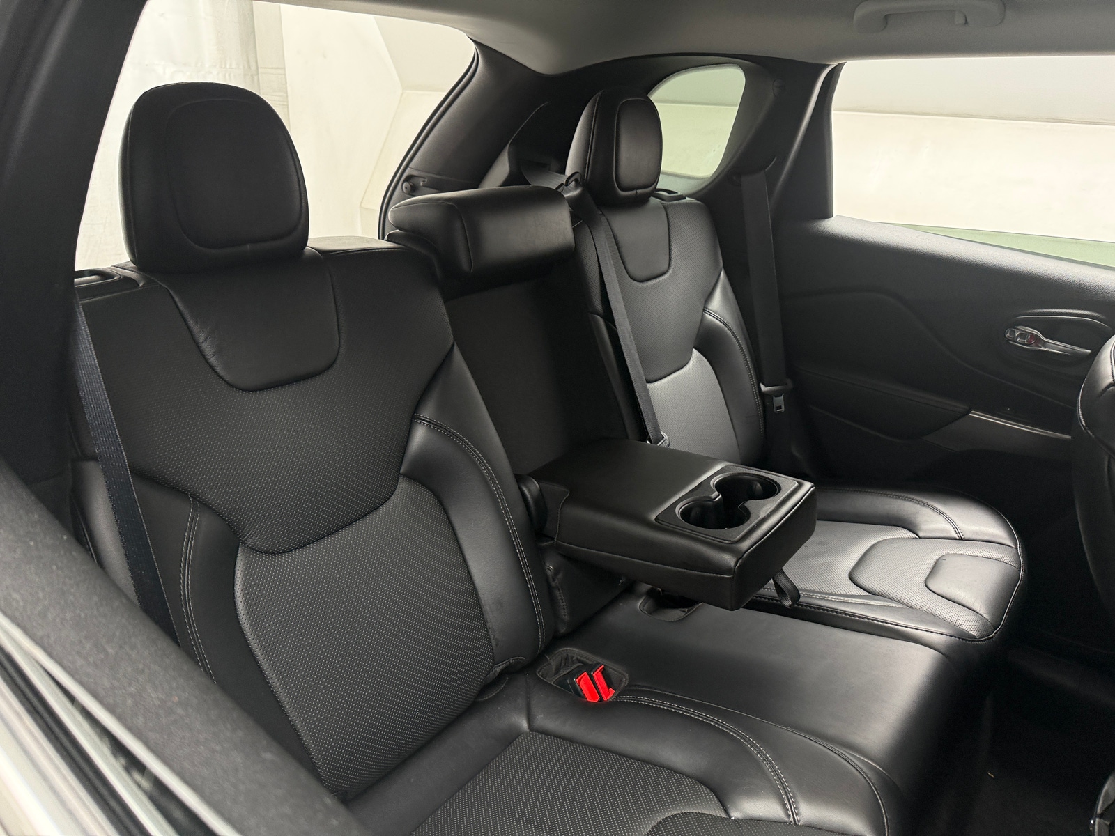 Thumbnail: 2021 Jeep Cherokee - 5
