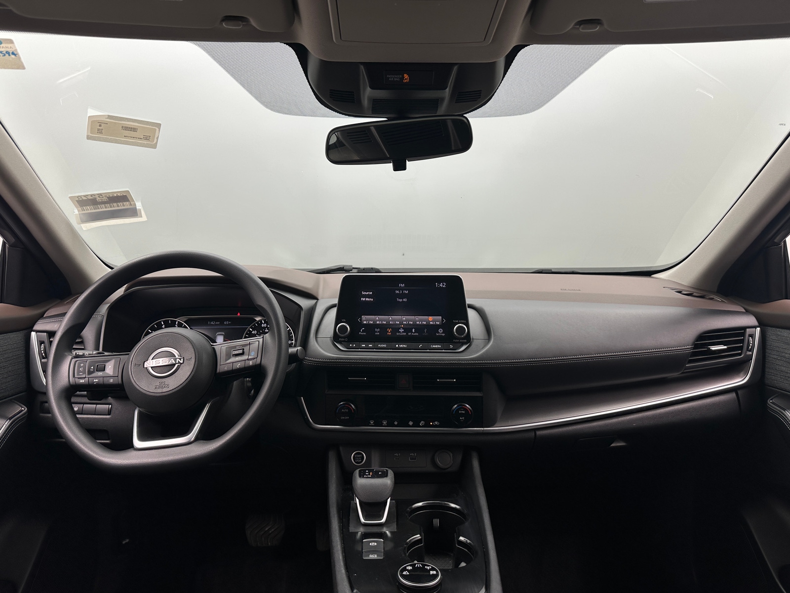 Thumbnail: 2023 Nissan Rogue - 3