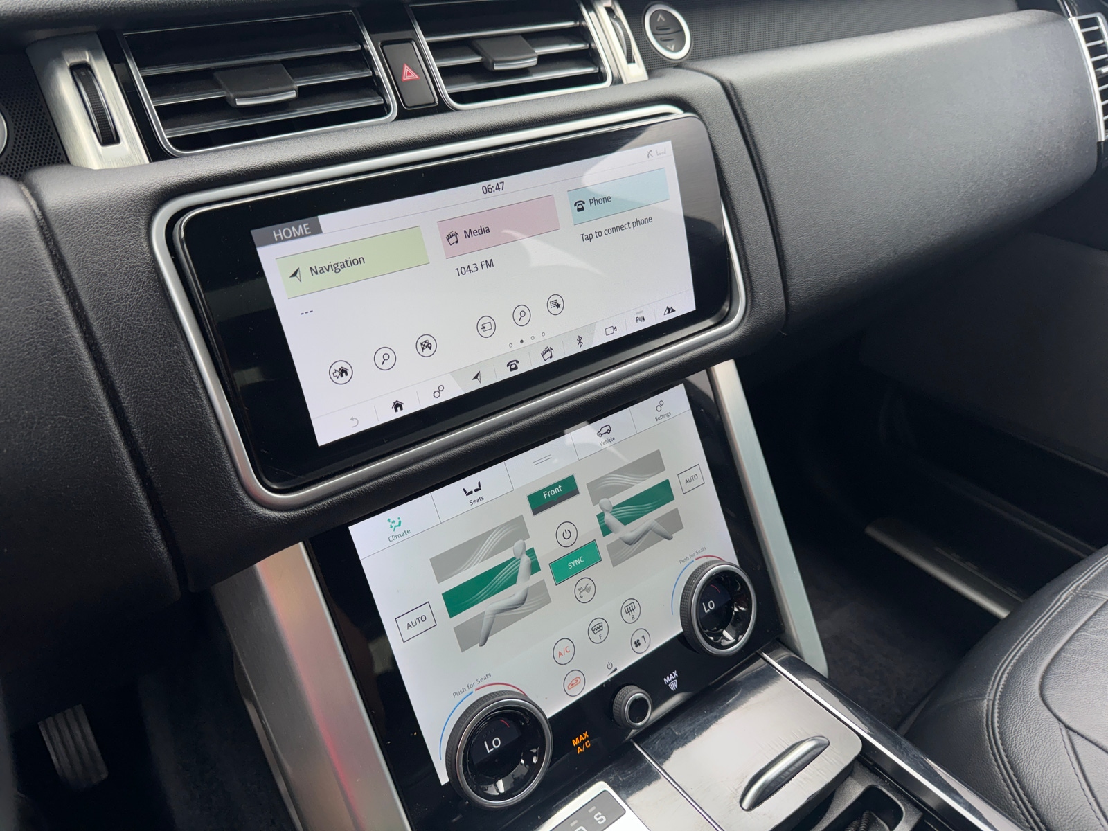 Thumbnail: 2019 Land Rover Range Rover - 3