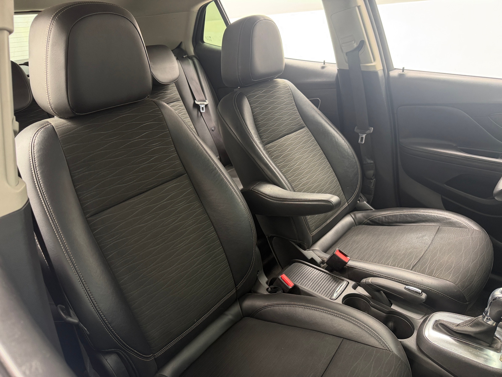 Thumbnail: 2016 Buick Encore - 2