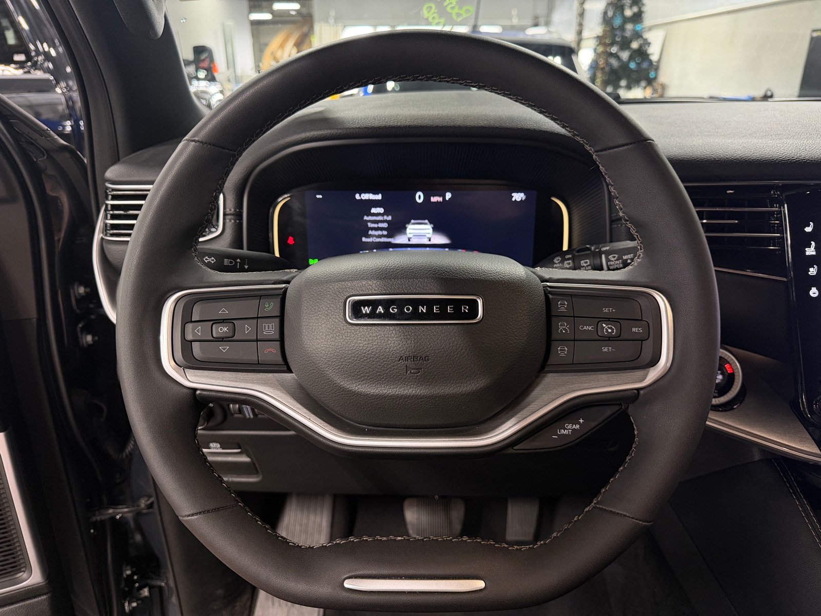 Thumbnail: 2025 Jeep Wagoneer - 5