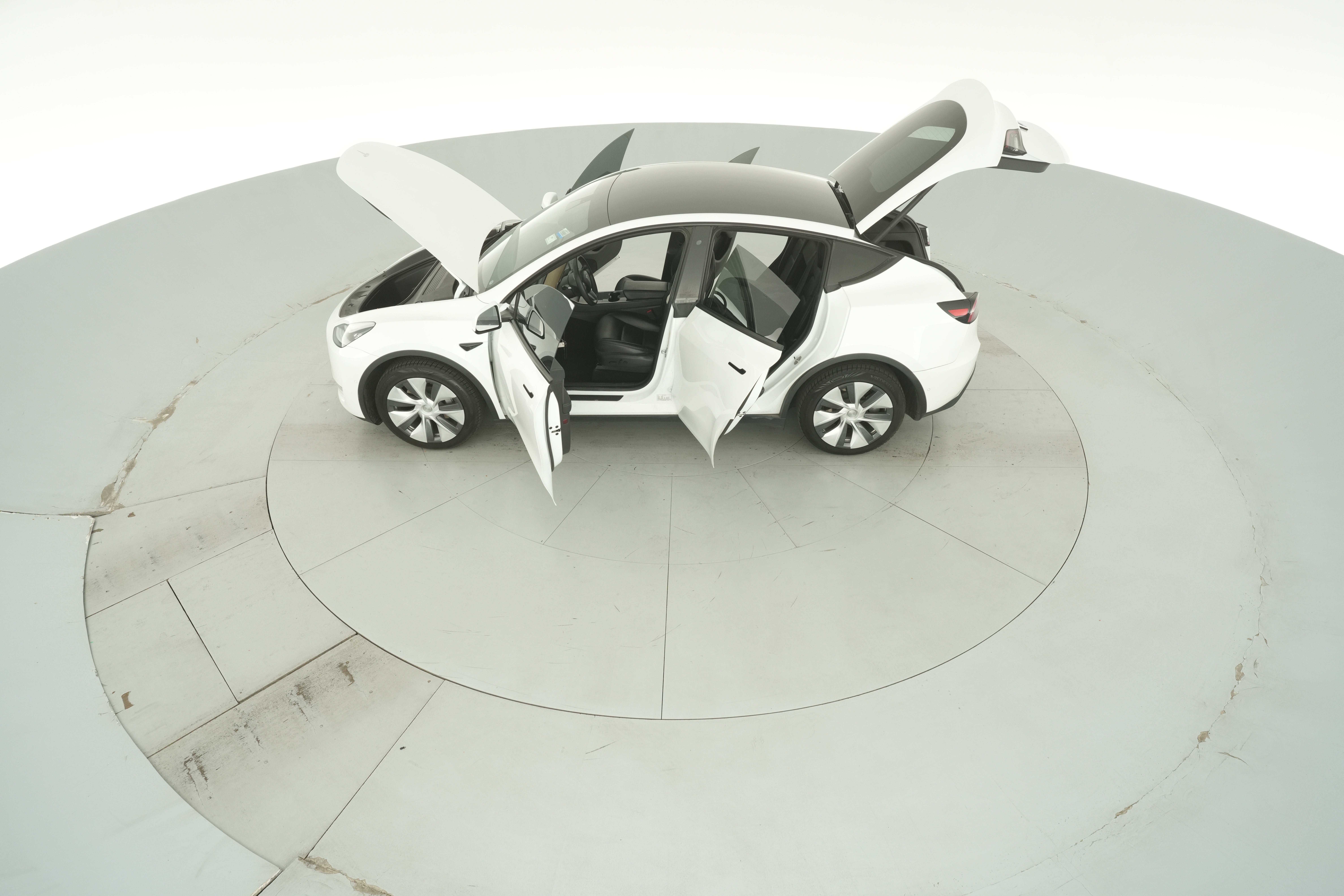 2020 Tesla Model Y Long Range - Photo 48