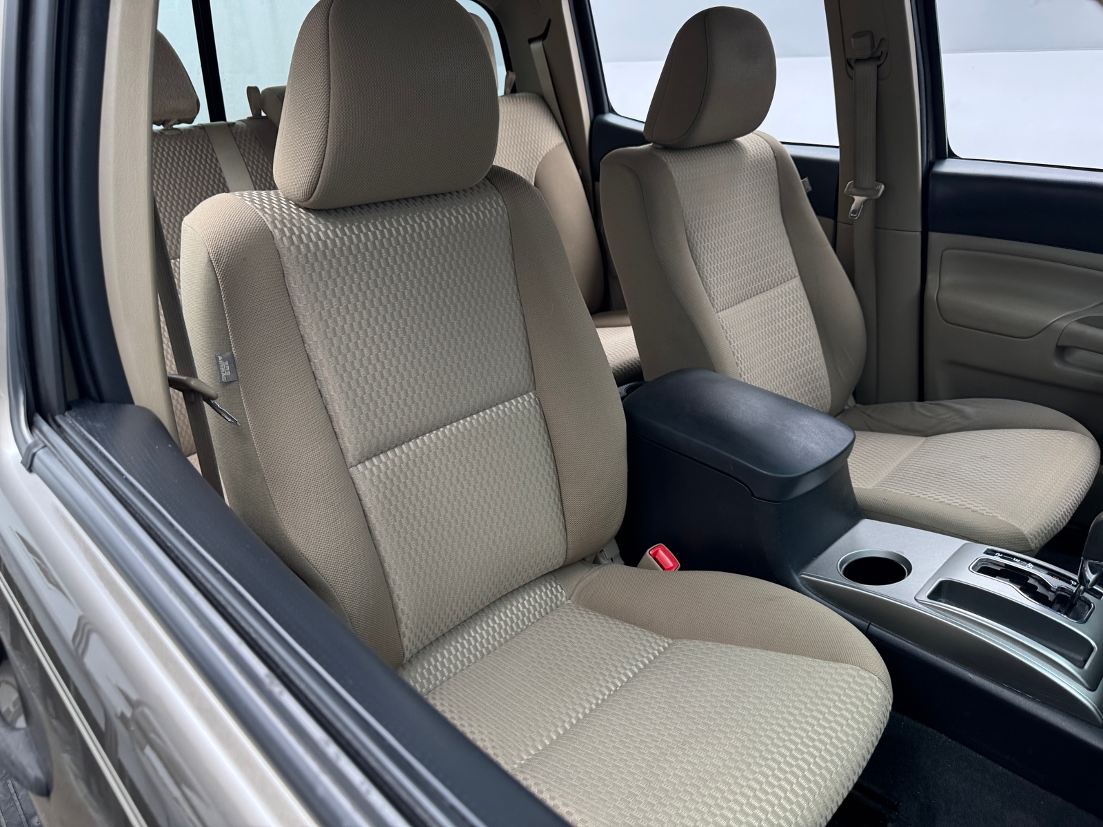 Thumbnail: 2015 Toyota Tacoma - 2