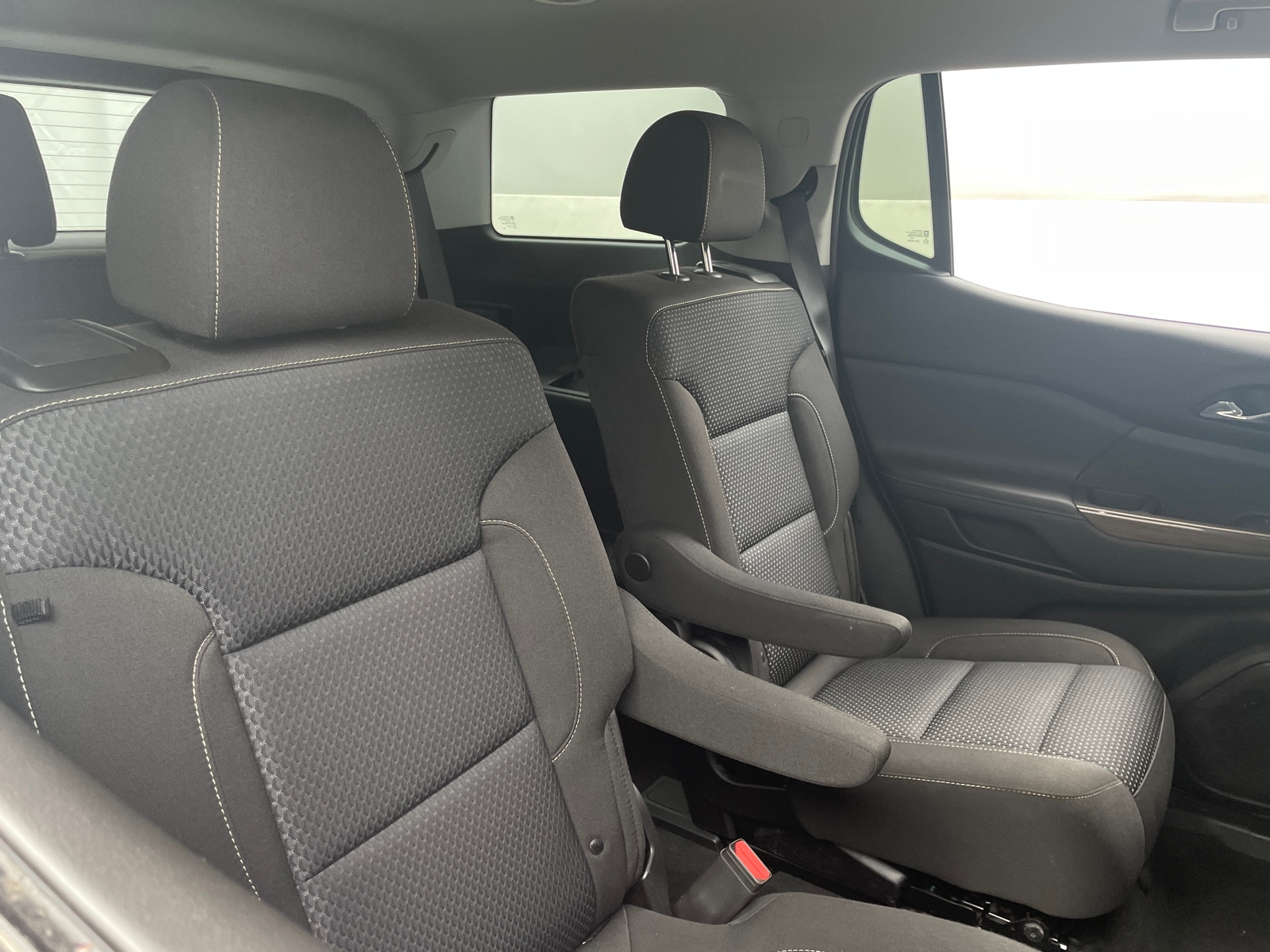Thumbnail: 2023 GMC Acadia - 6