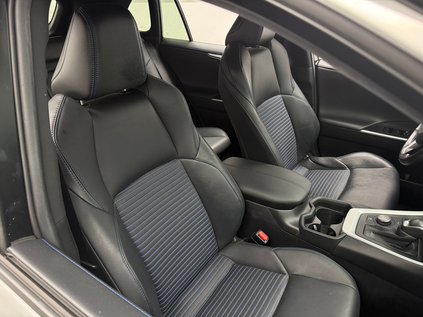 Thumbnail: 2021 Toyota RAV4 - 2