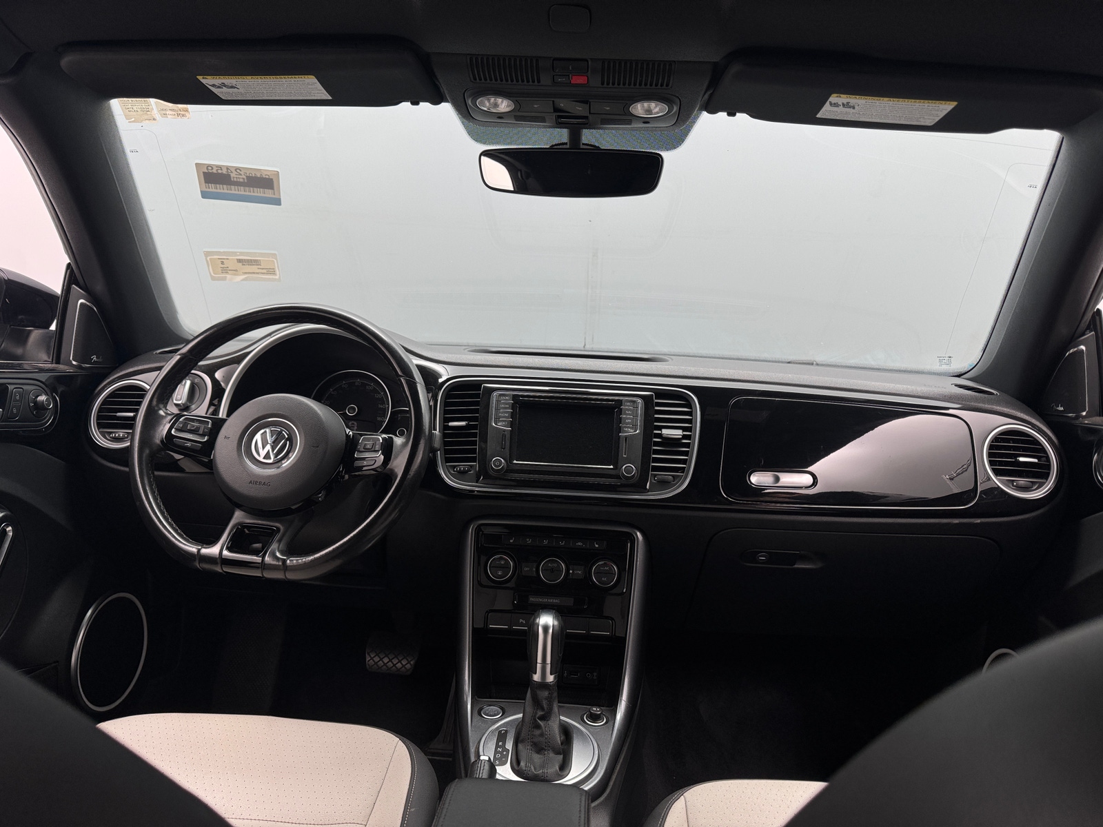 Thumbnail: 2019 Volkswagen Beetle - 2