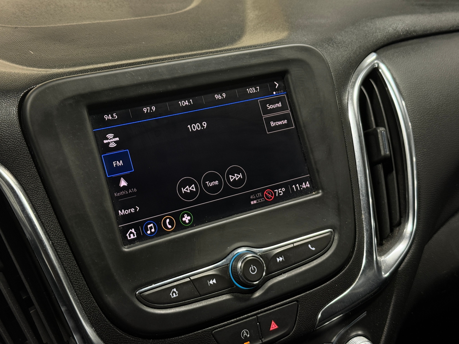 Thumbnail: 2024 Chevrolet Equinox - 4