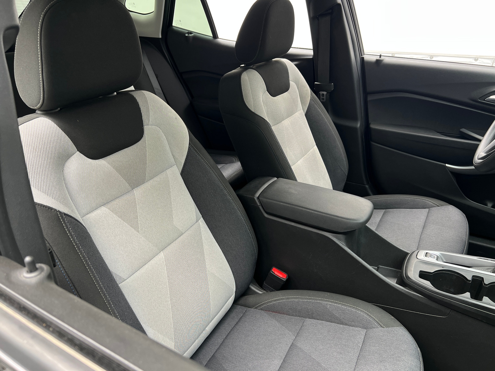 Thumbnail: 2024 Chevrolet Trax - 2