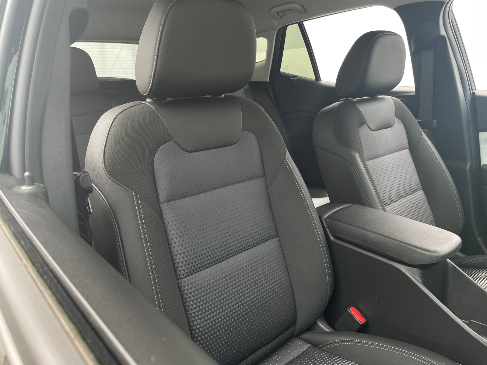 Thumbnail: 2025 Chevrolet Trax - 2