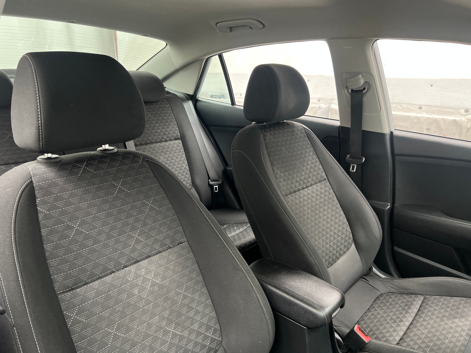 Thumbnail: 2021 Kia Rio - 2