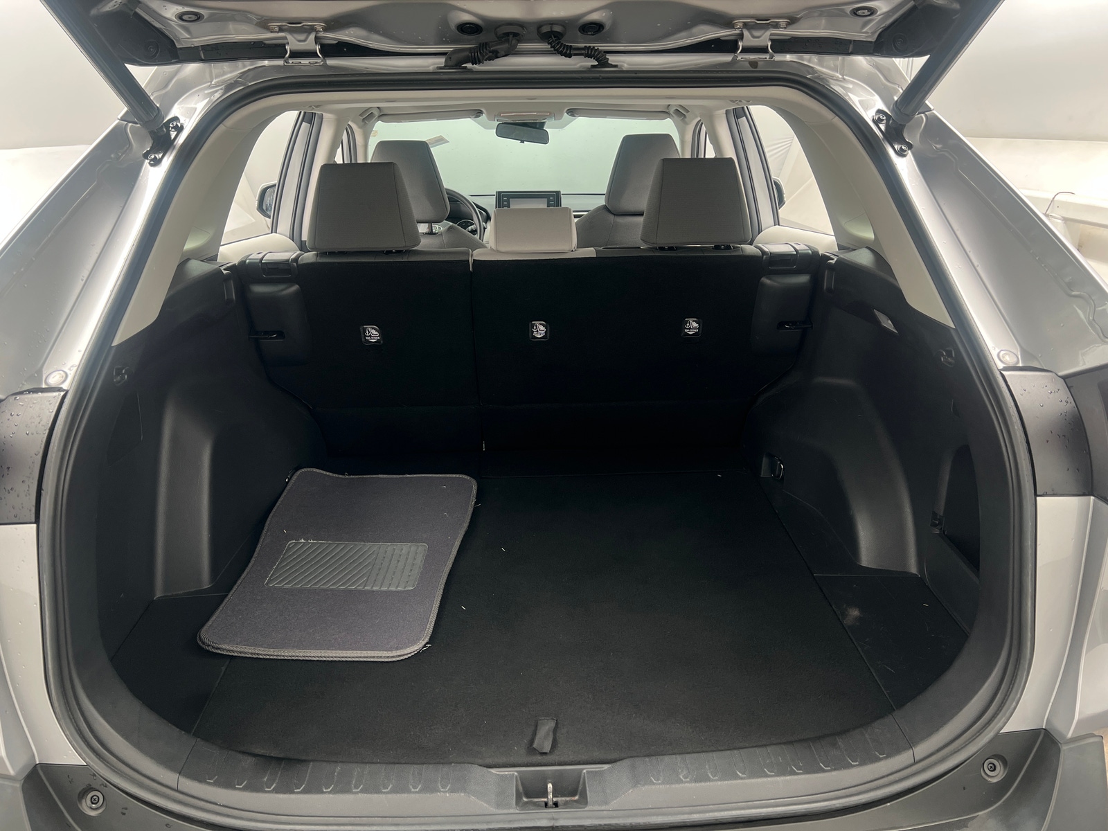 Thumbnail: 2021 Toyota RAV4 - 7