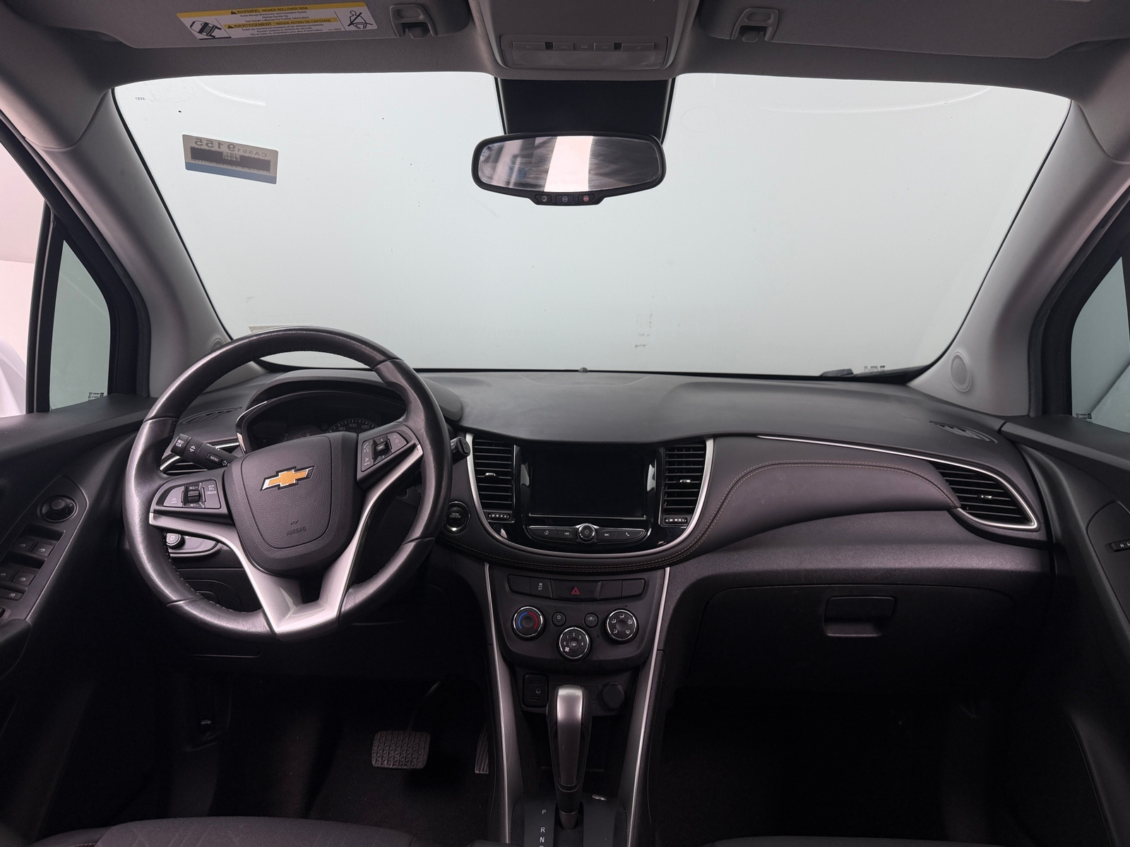 Thumbnail: 2022 Chevrolet Trax - 3