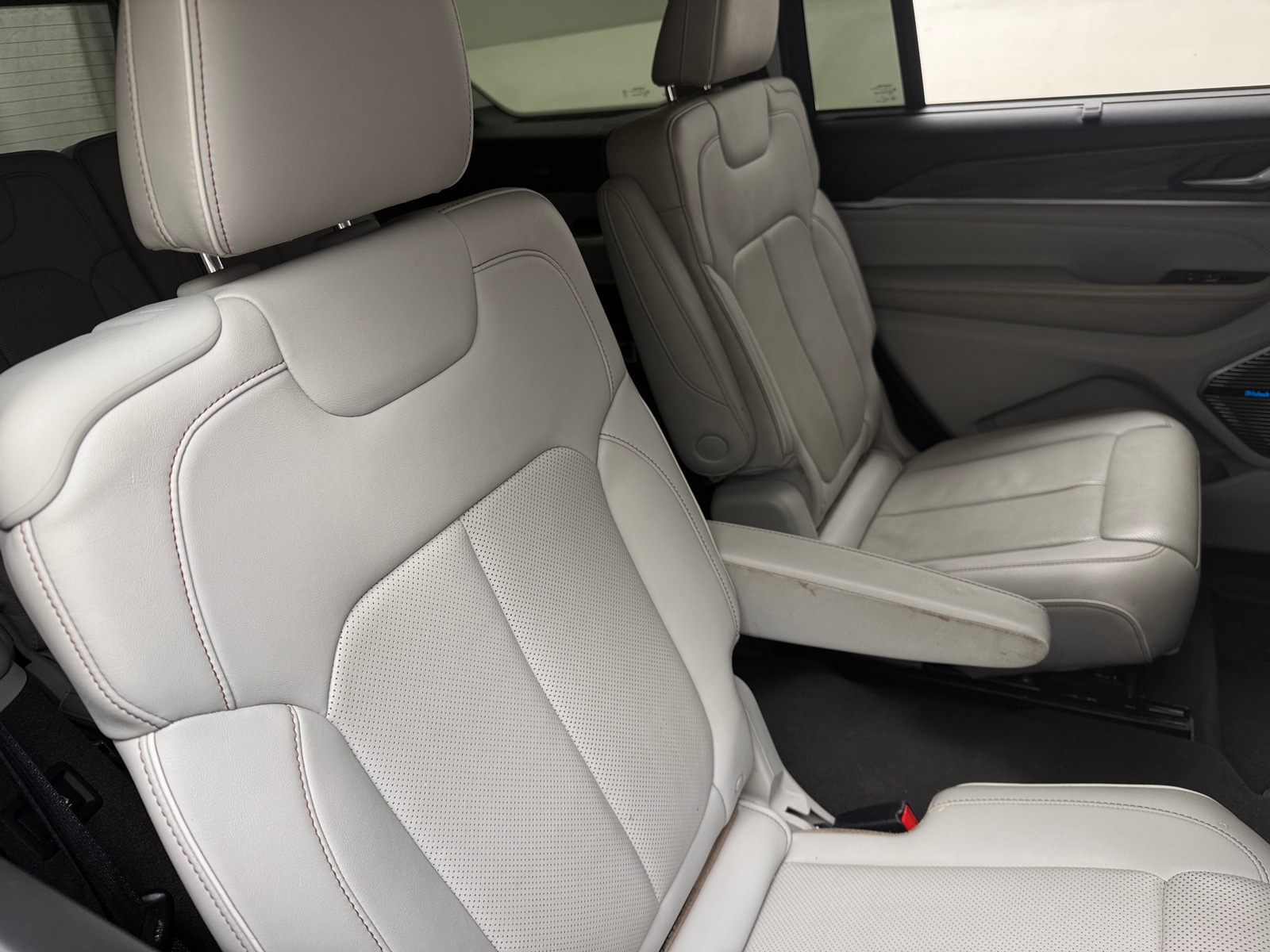 Thumbnail: 2022 Jeep Grand Cherokee L - 5